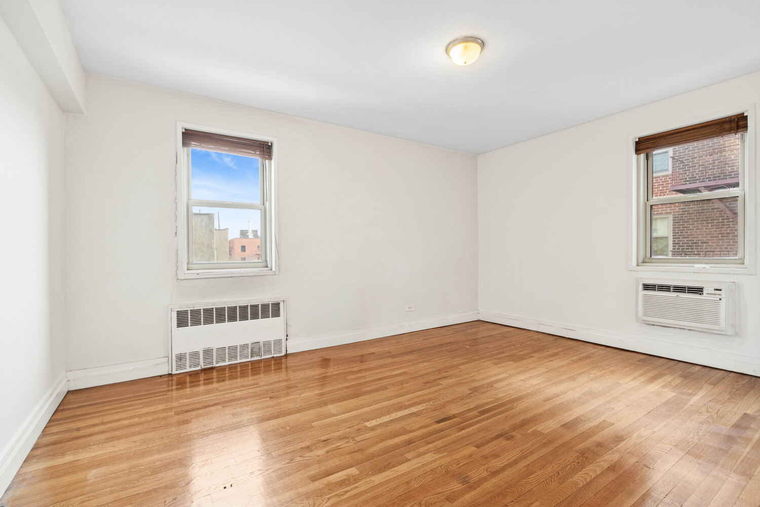 #5 photo, 1010 SHERMAN Avenue, Concourse Village , NY 10456