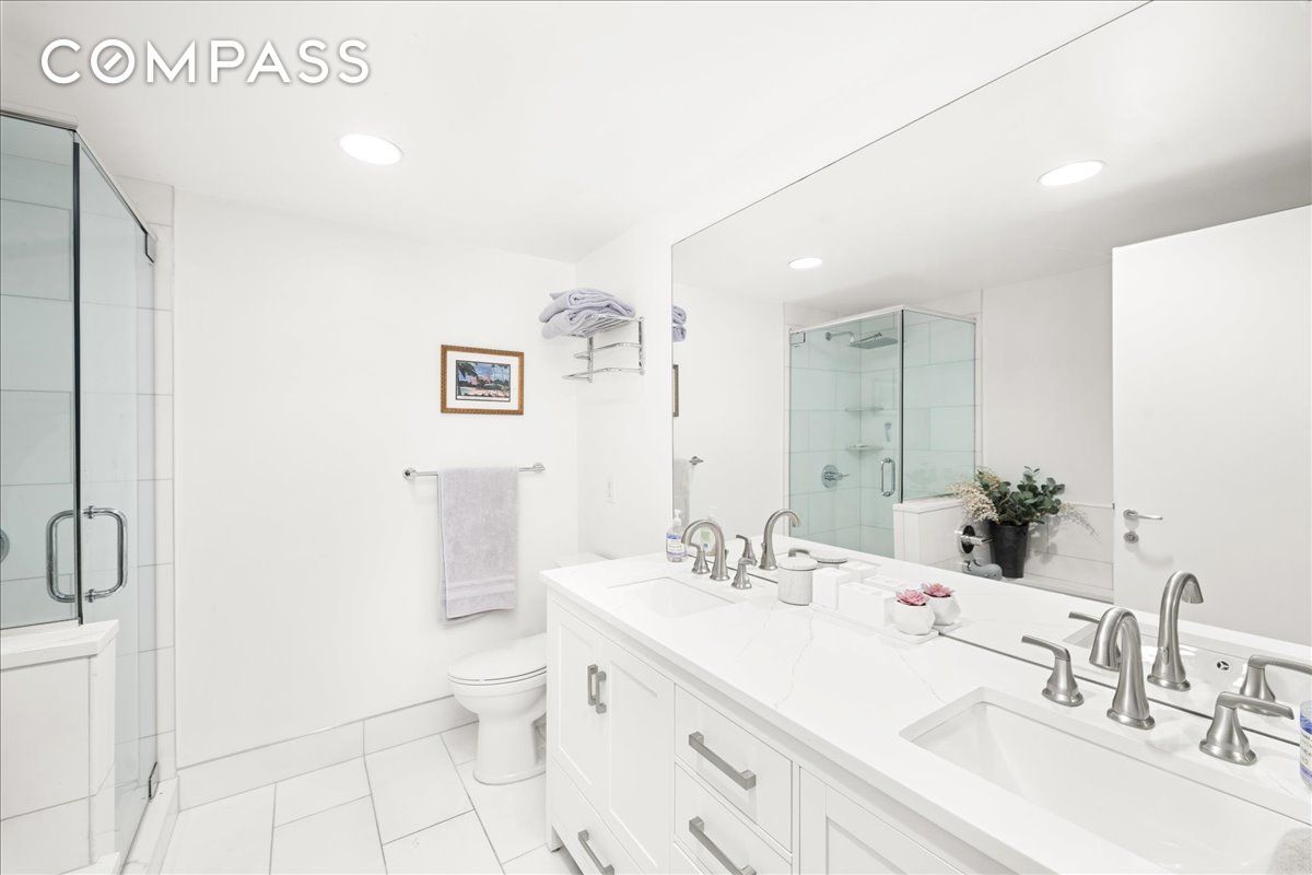 #10 photo, 440 Kent Avenue, Williamsburg , NY 11249