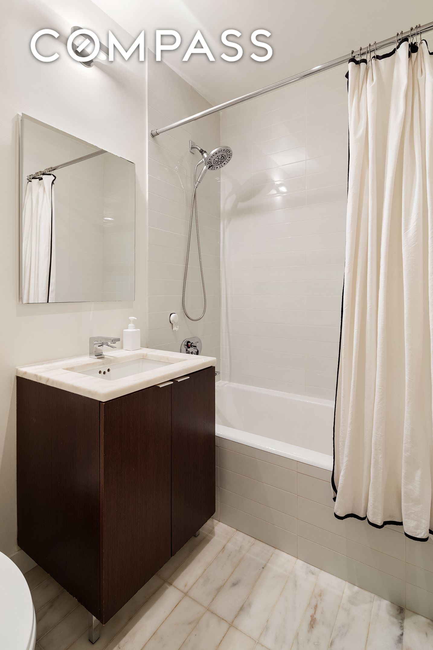 #18 photo, 101 Warren Street, Tribeca , NY 10007