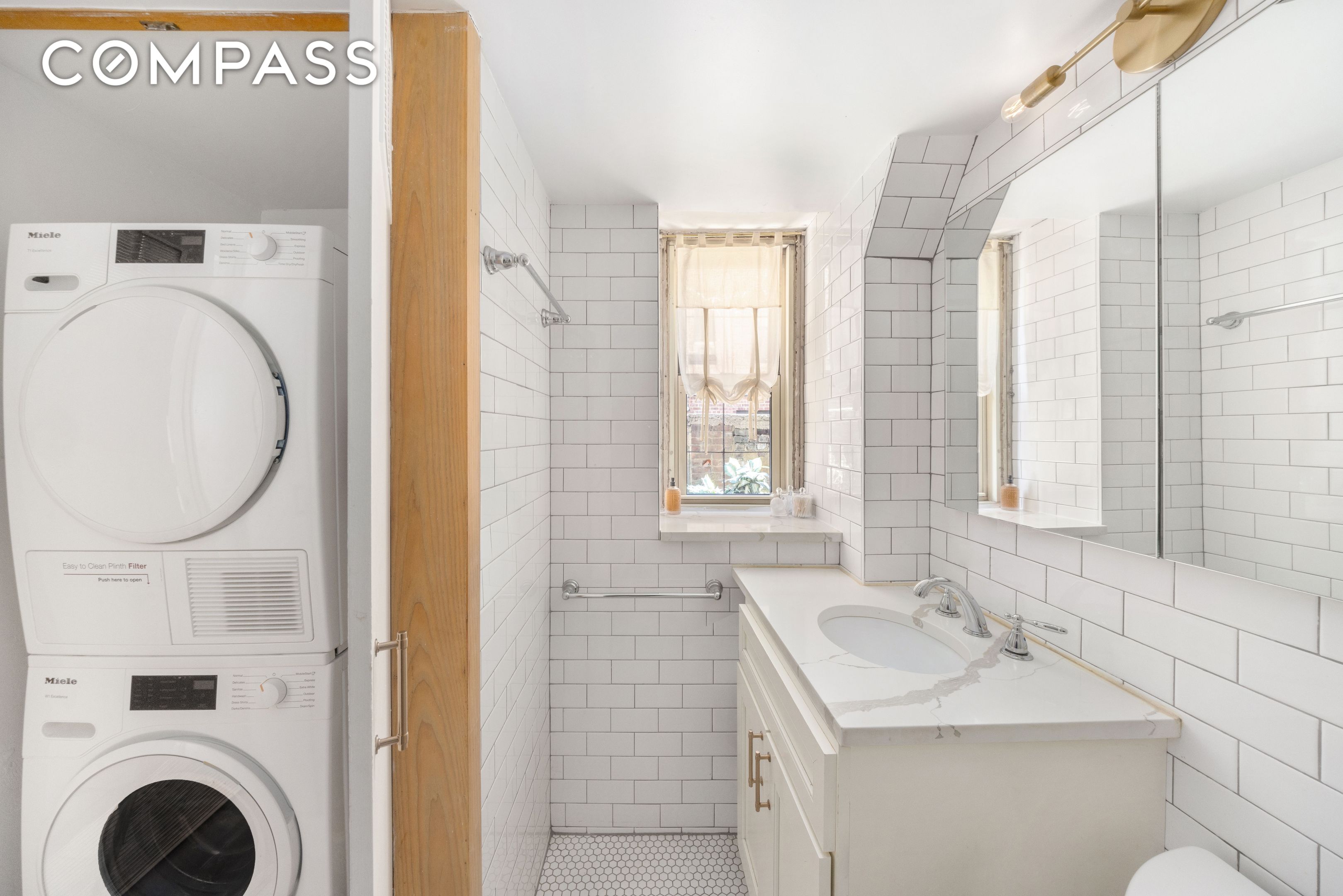 #7 photo, 71 Barrow Street, West Village , NY 10014