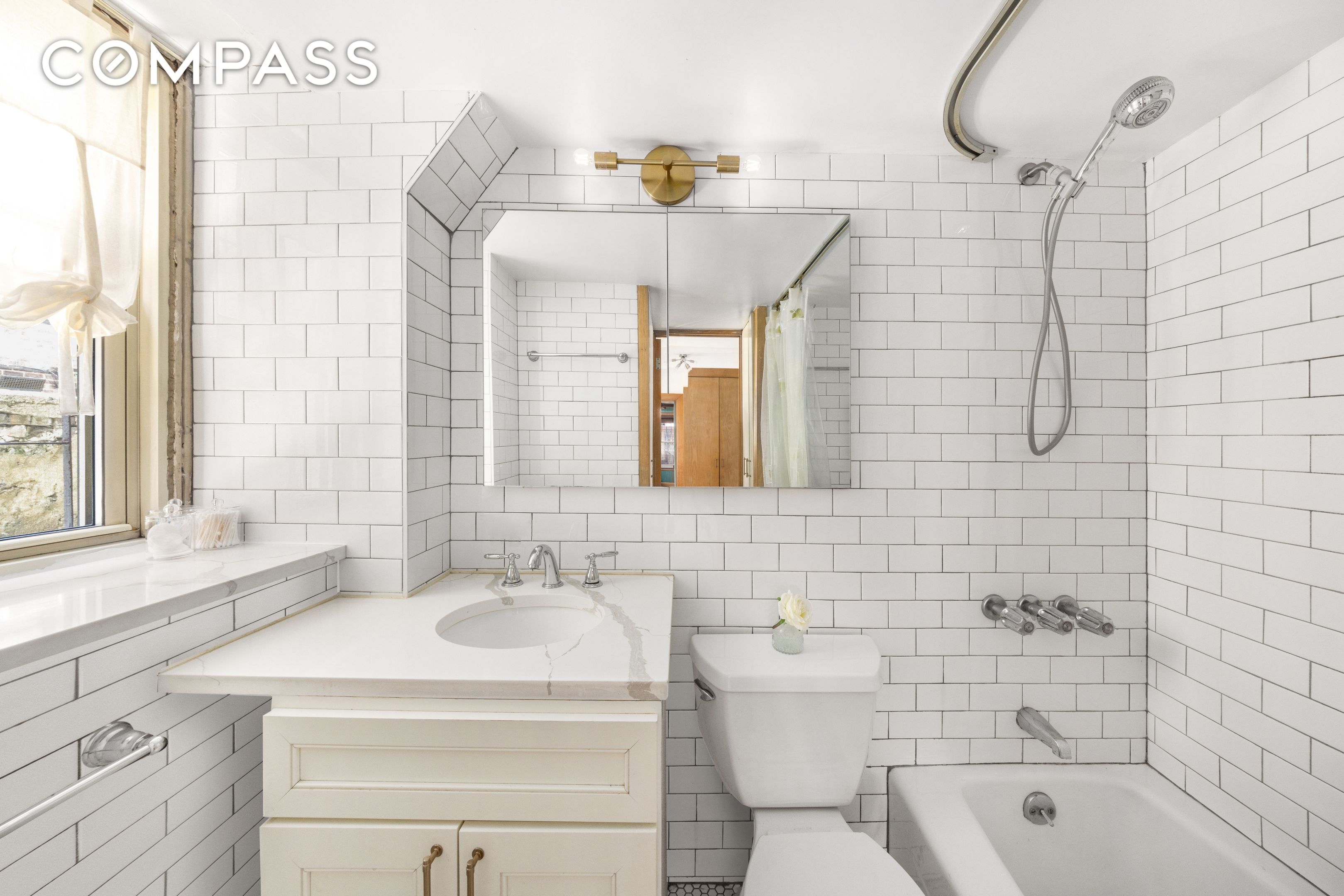 #8 photo, 71 Barrow Street, West Village , NY 10014