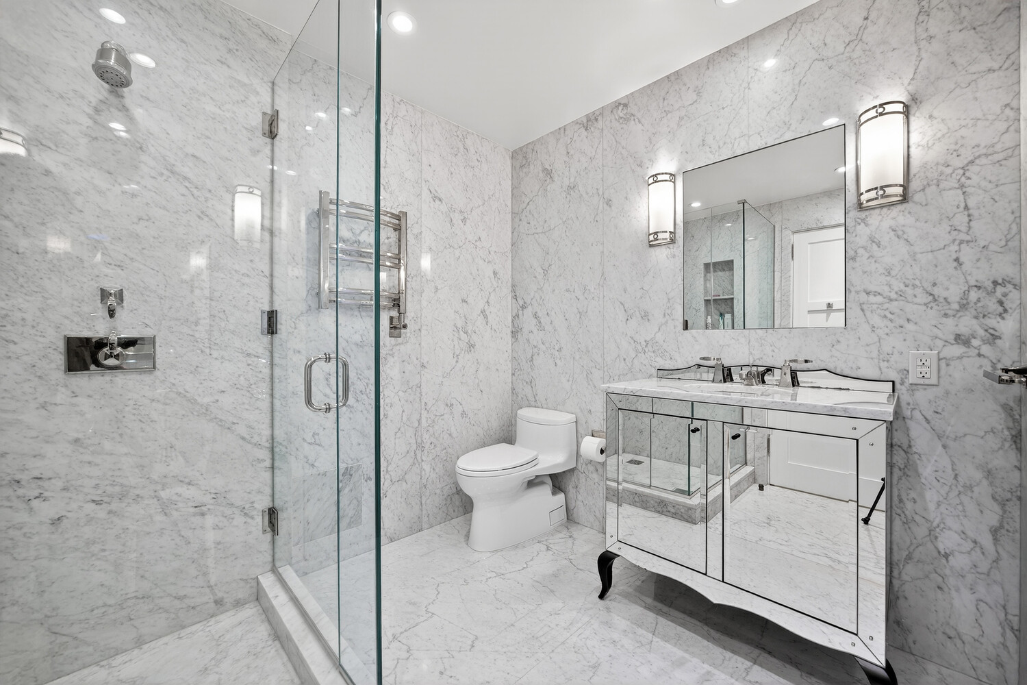 #13 photo, 60 E 55TH Street, Midtown East , NY 10022