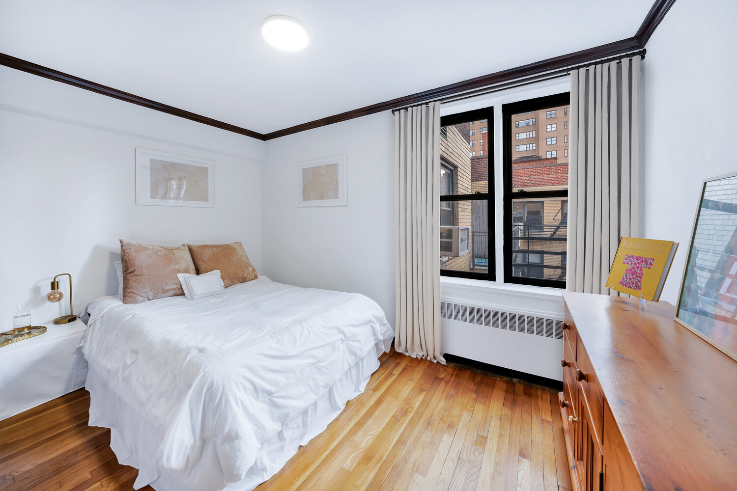 #6 photo, 60 E 9TH Street, मैनहटन Greenwich Village , NY 10003