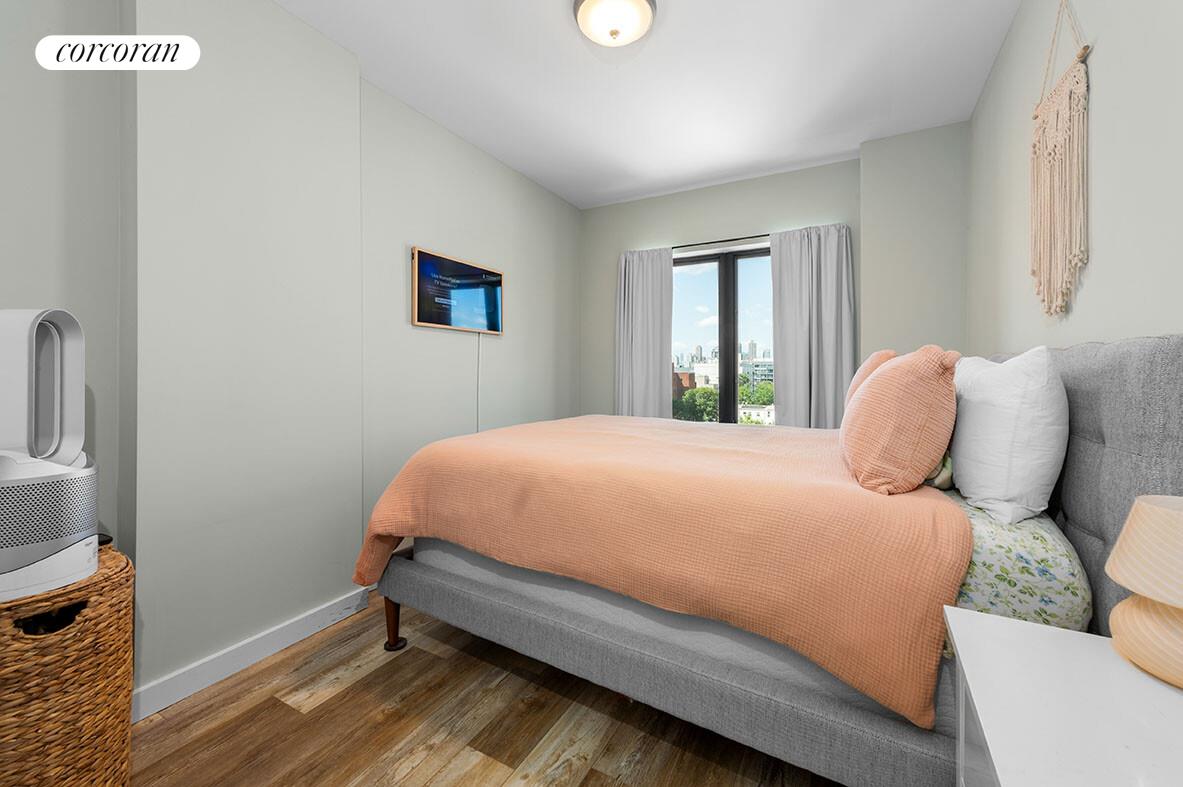 #5 photo, 30-82 CRESCENT Street, Astoria , NY 11102