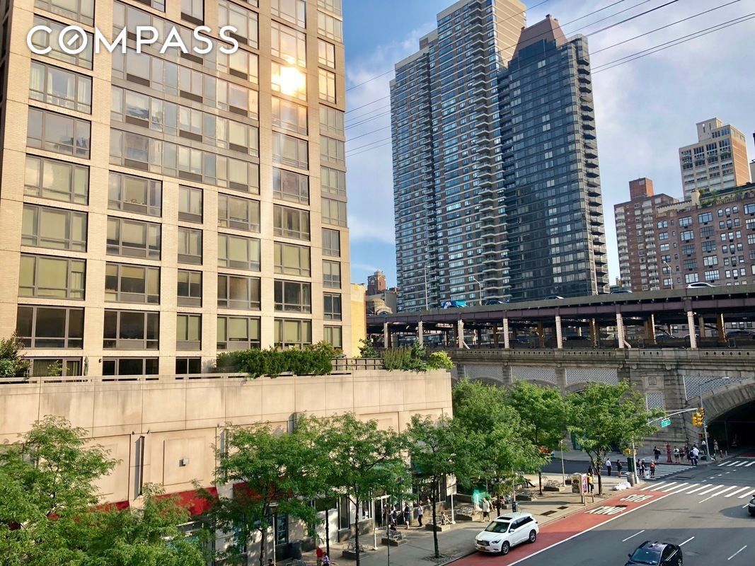 #5 photo, New York City, מנהטן Lenox Hill , NY 10065