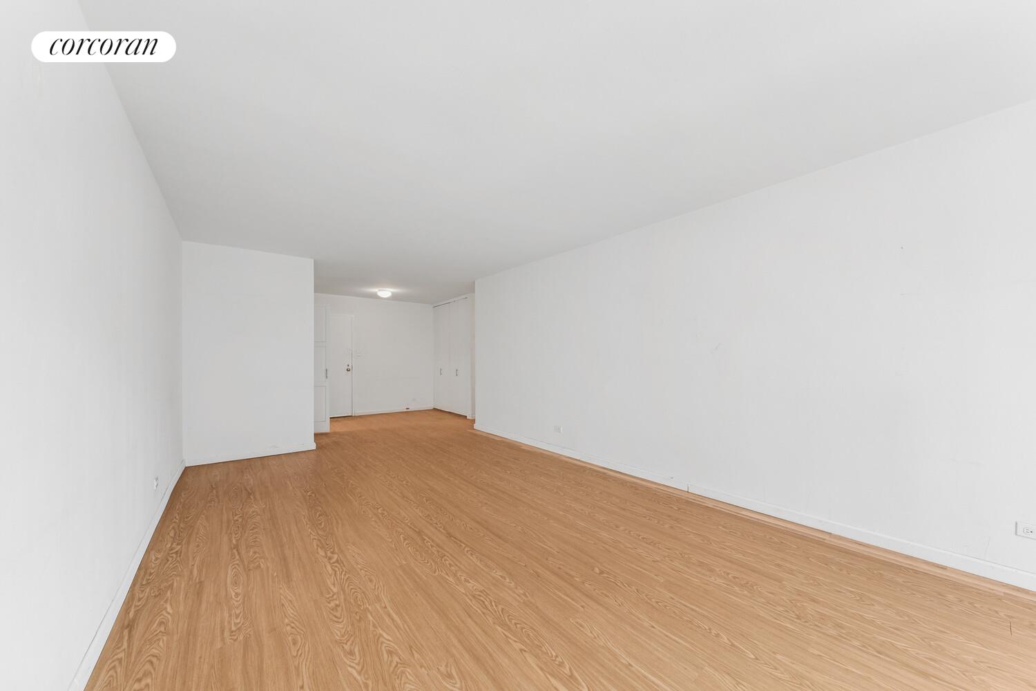 #11 photo, New York City, Yorkville , NY 10128