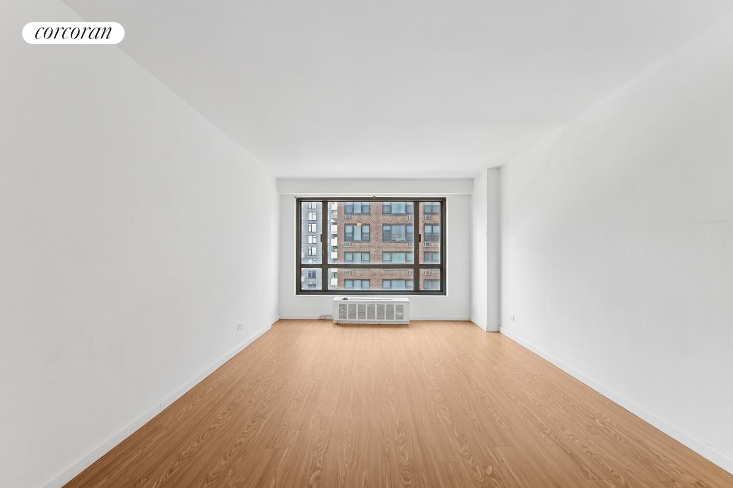 #13 photo, New York City, Yorkville , NY 10128