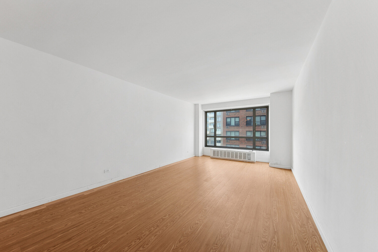 #8 photo, New York City, Yorkville , NY 10128