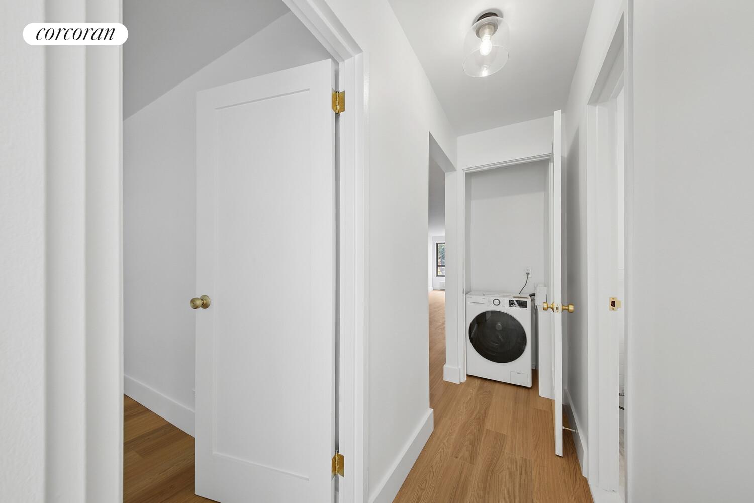 #11 photo, New York City, Yorkville , NY 10128