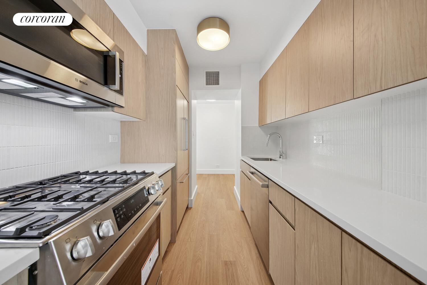 #3 photo, New York City, Yorkville , NY 10128