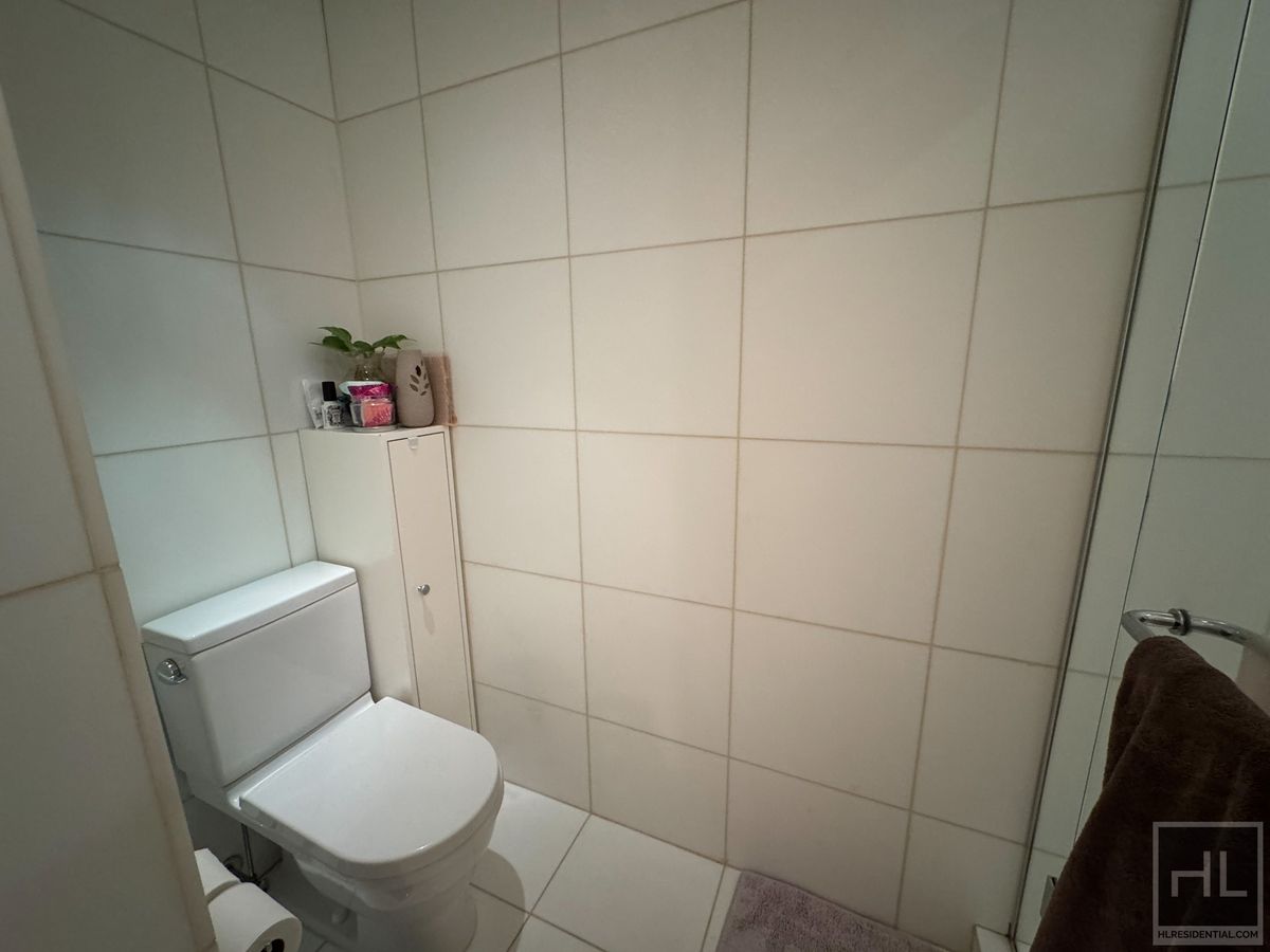 #15 photo, 340 E 23rd Street, Gramercy Park , NY 10010