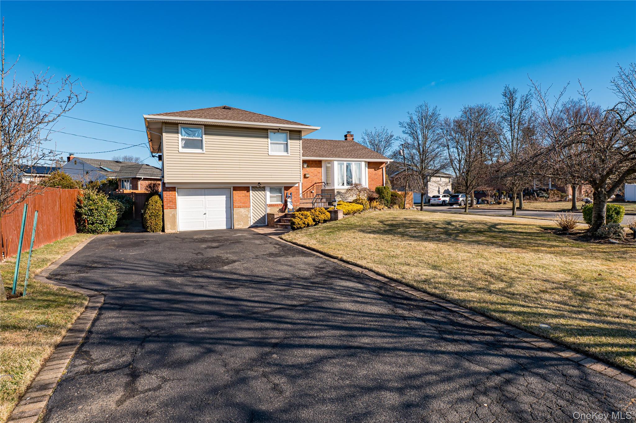 #2 photo, 13 Evelyn Road, מחוז נסאו Plainview , NY 11803