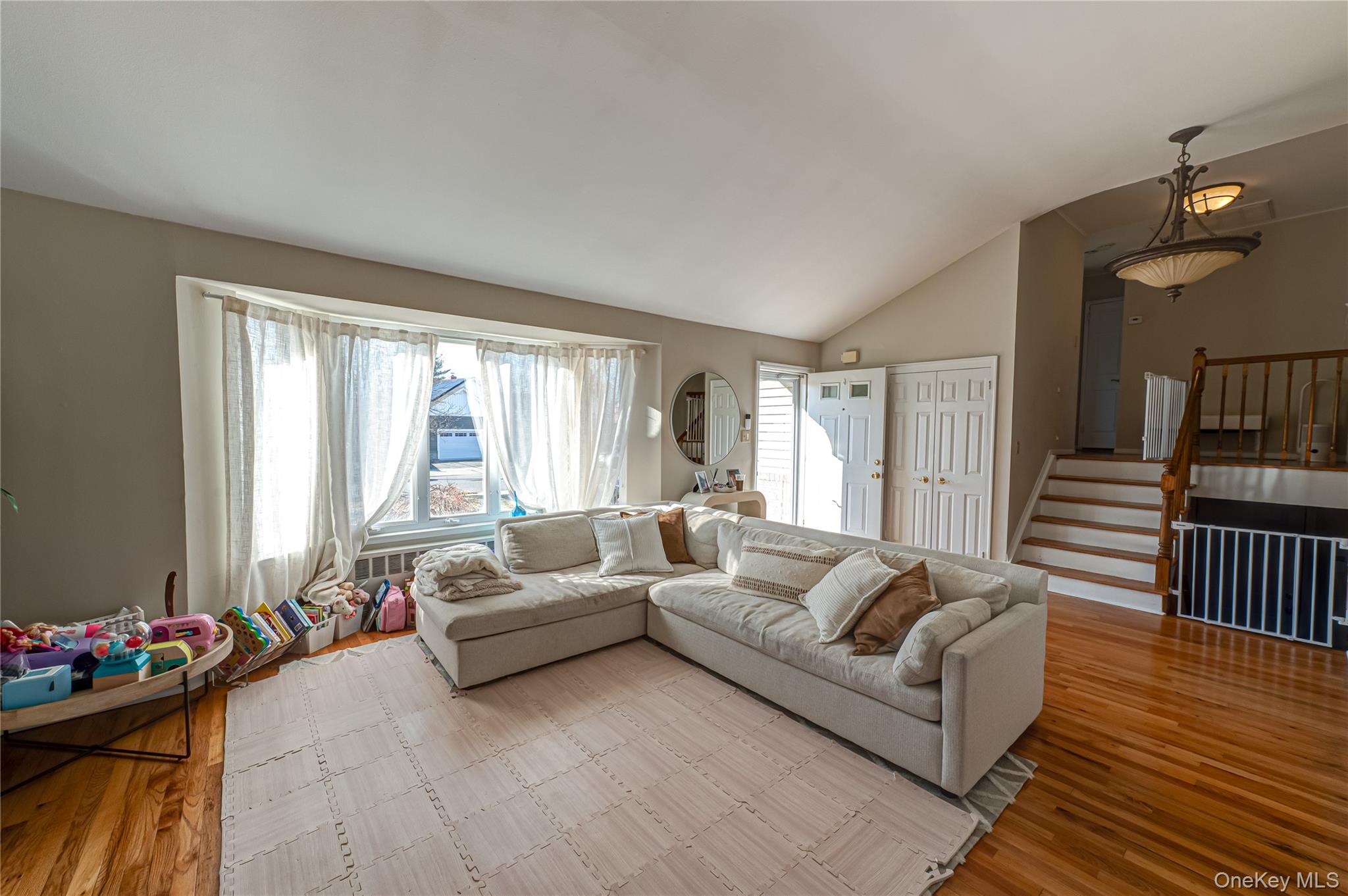 #6 photo, 13 Evelyn Road, מחוז נסאו Plainview , NY 11803