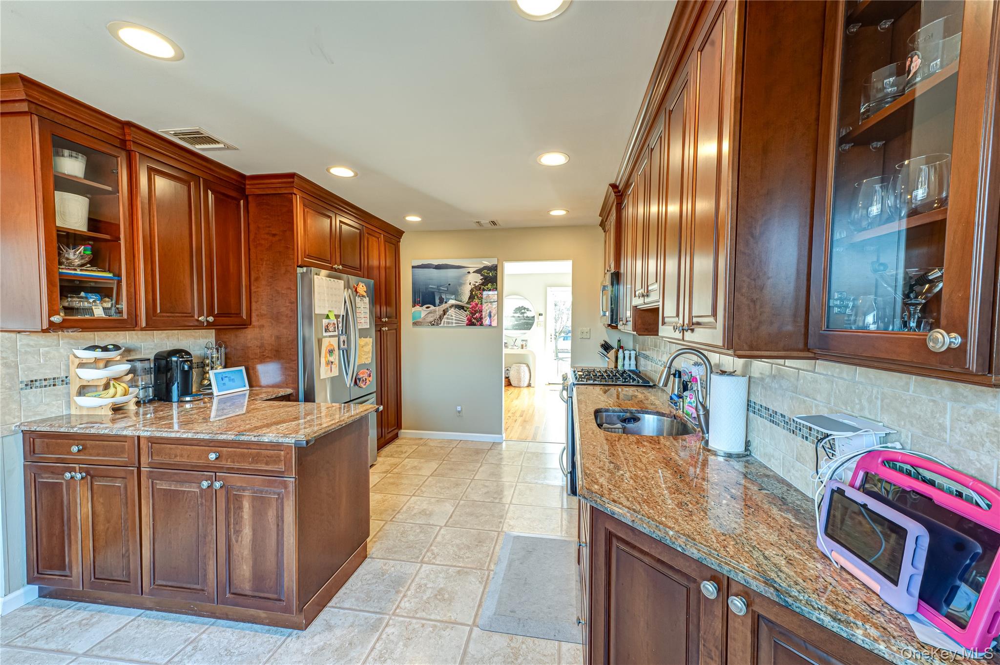 #8 photo, 13 Evelyn Road, מחוז נסאו Plainview , NY 11803