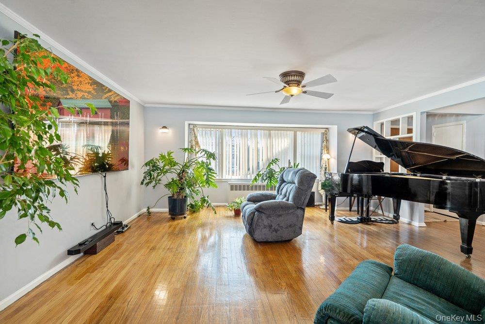 #16 photo, 527 Alicia Drive, Westbury , NY 11590