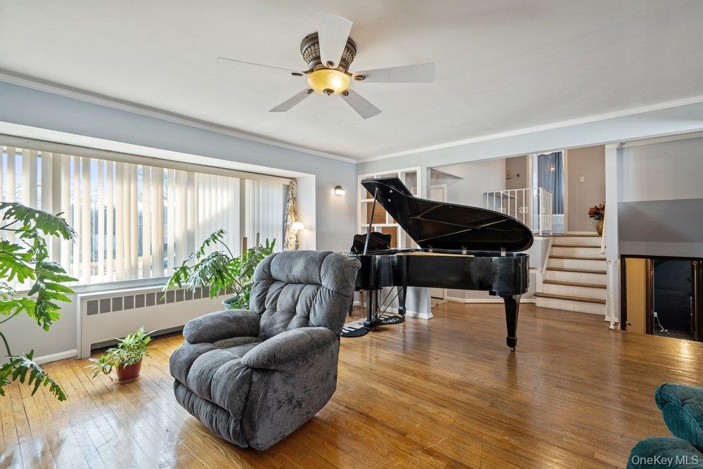 #17 photo, 527 Alicia Drive, Westbury , NY 11590