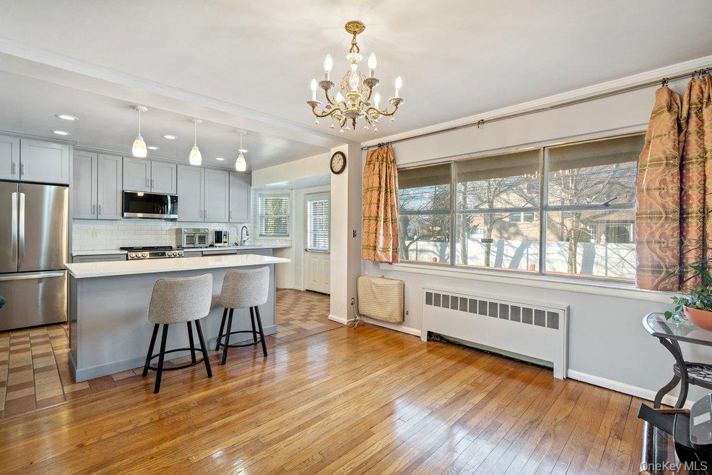 #7 photo, 527 Alicia Drive, Westbury , NY 11590