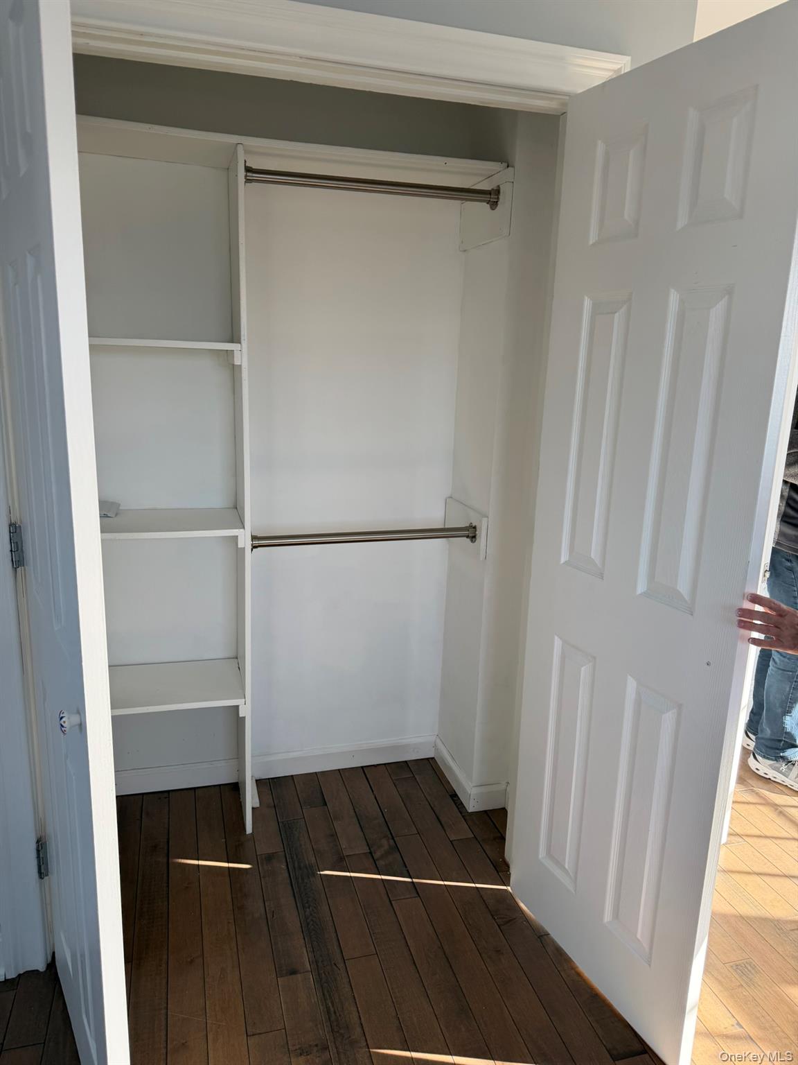 #18 photo, 16 Cape Road, Amityville , NY 11701