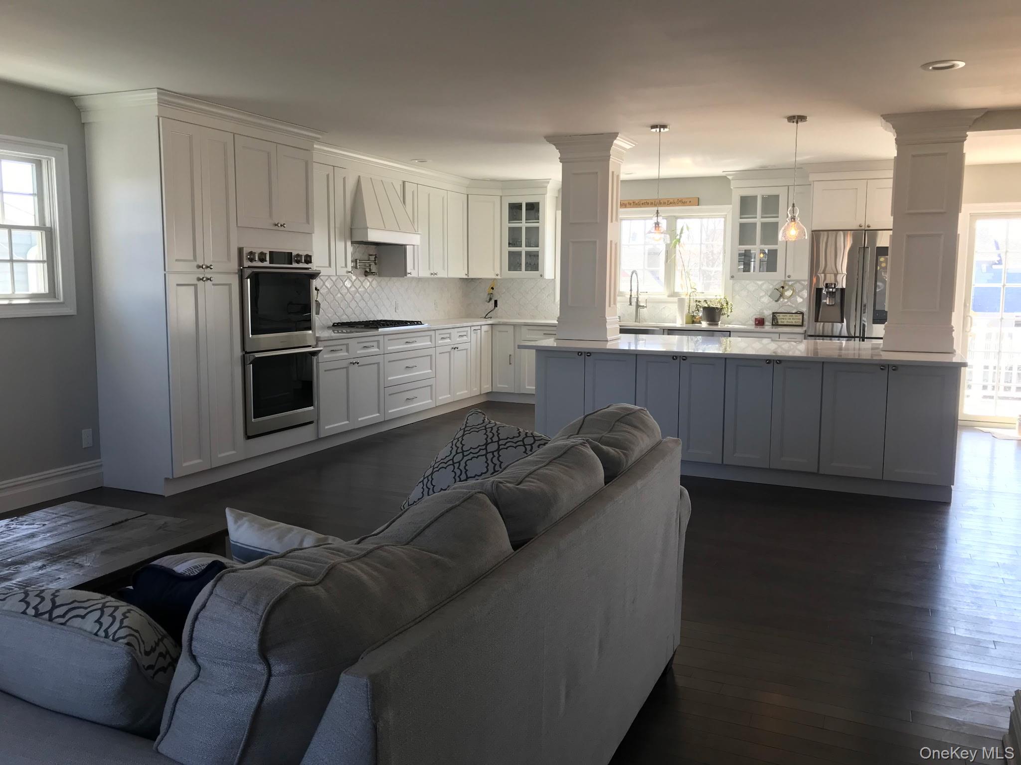 #4 photo, 16 Cape Road, Amityville , NY 11701