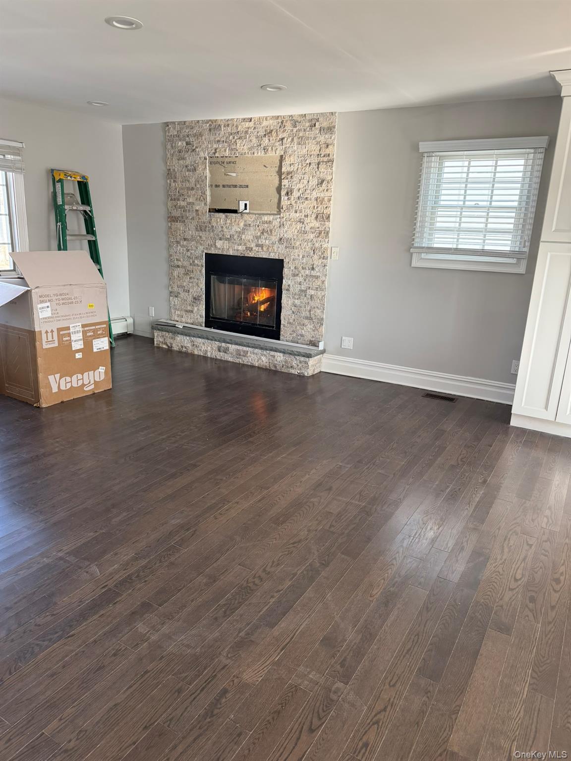 #5 photo, 16 Cape Road, Amityville , NY 11701