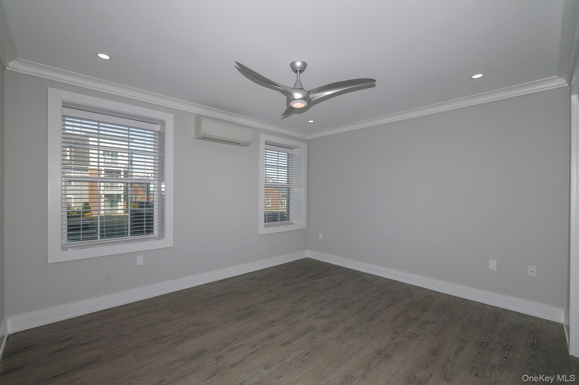 #11 photo, 75 Circle Drive, 东长岛 Central Islip , NY 11722