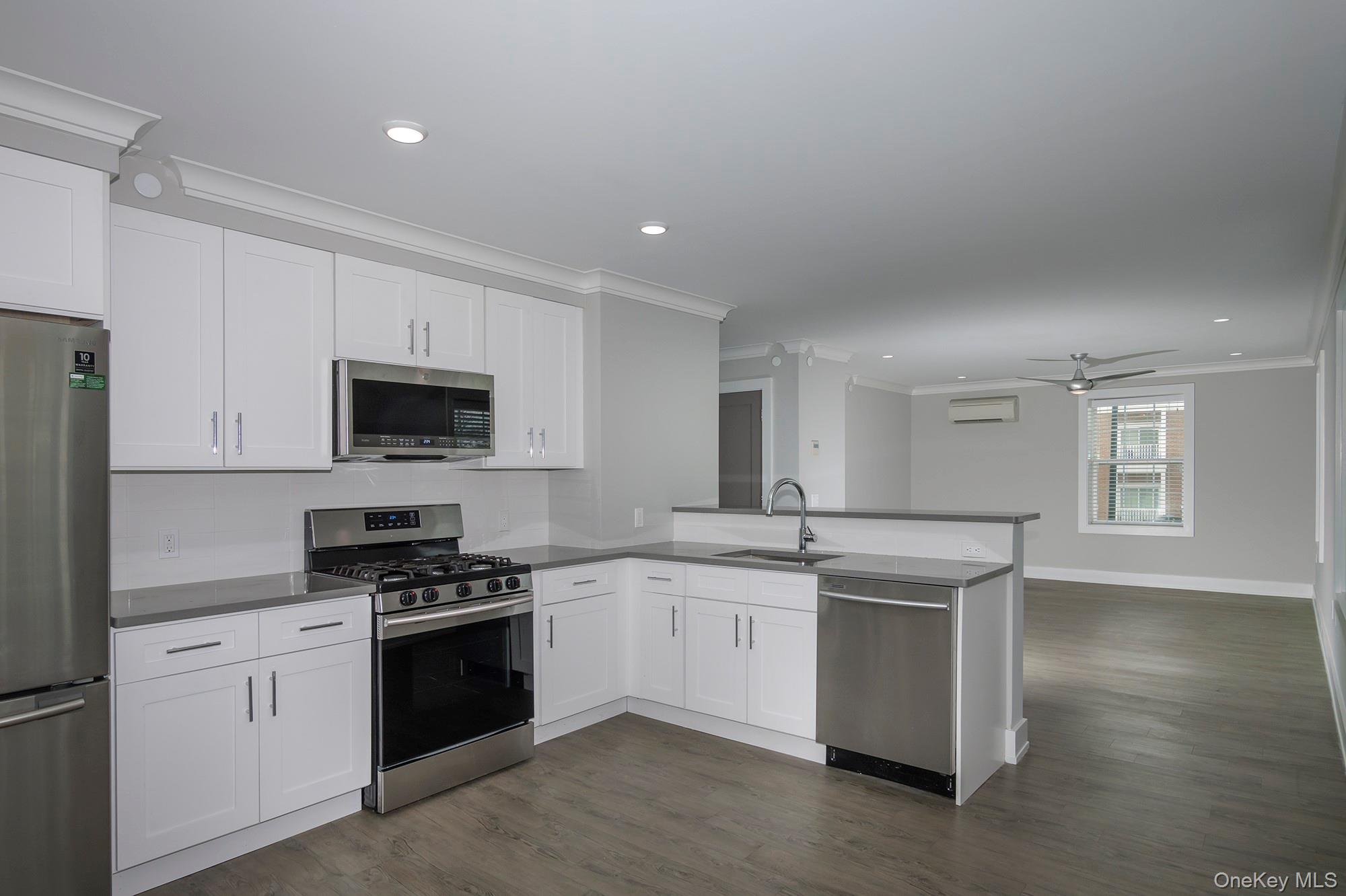 #5 photo, 75 Circle Drive, 东长岛 Central Islip , NY 11722