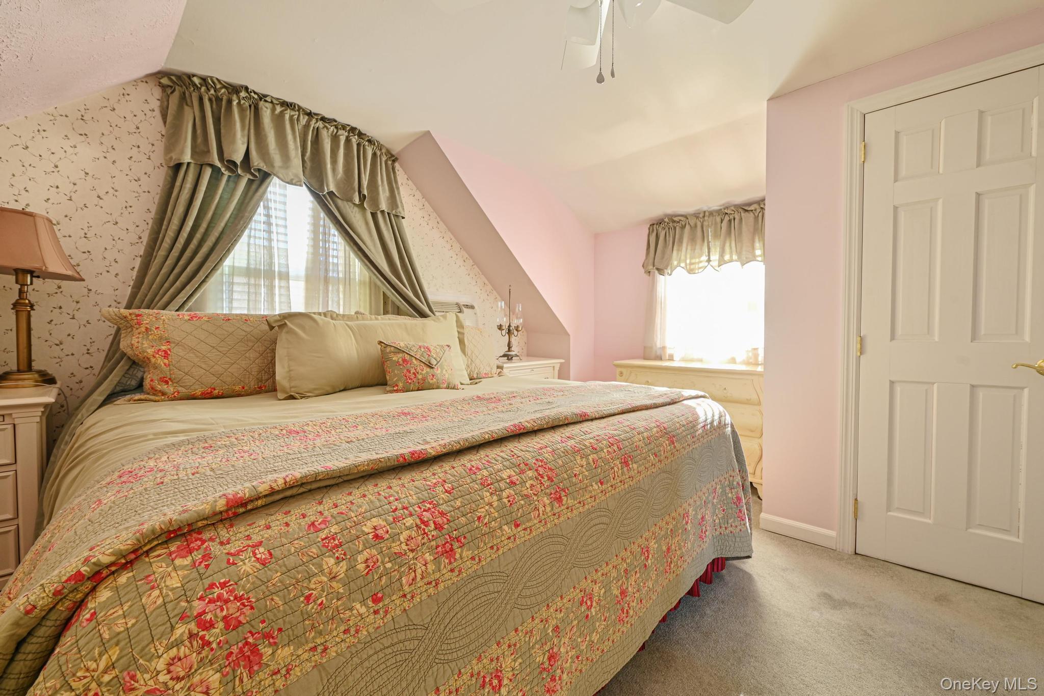 #13 photo, 264 N Delaware Avenue, Нассау ‖ Massapequa , NY 11758