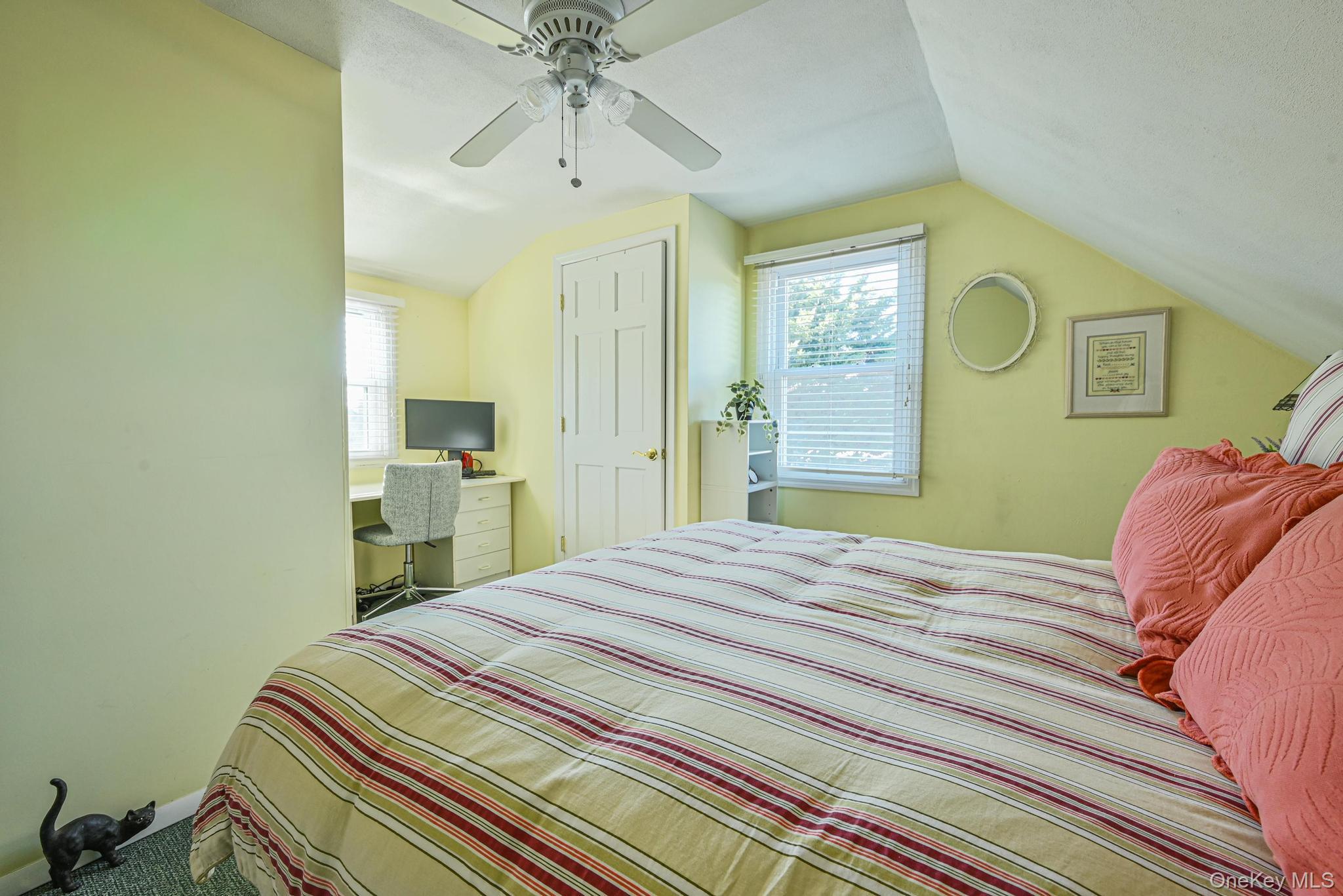 #16 photo, 264 N Delaware Avenue, Нассау ‖ Massapequa , NY 11758