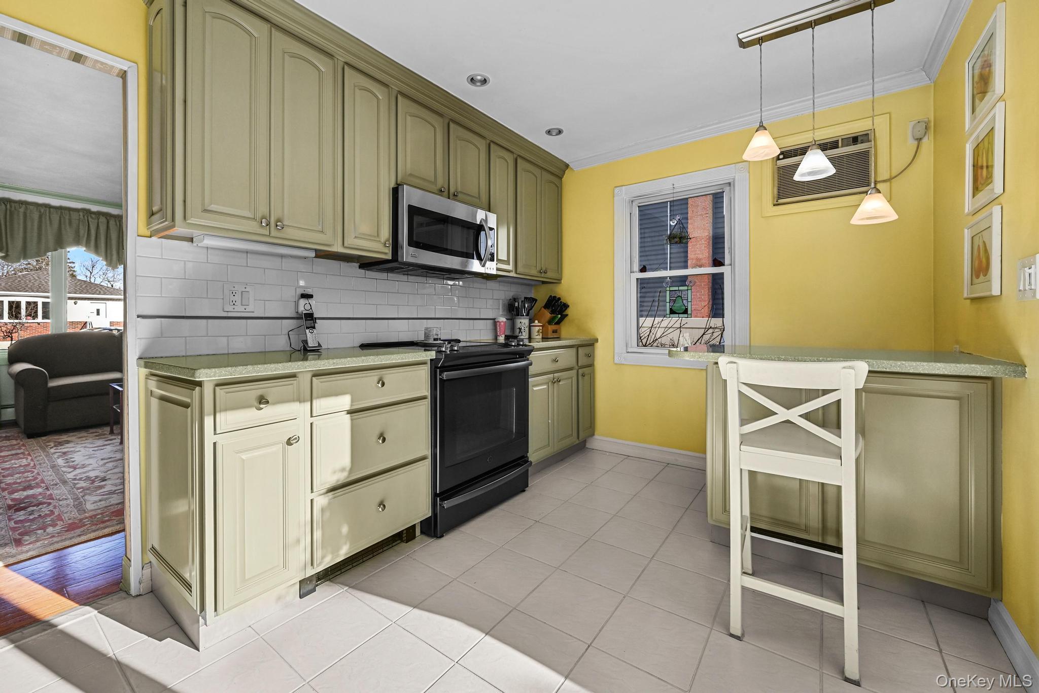 #9 photo, 264 N Delaware Avenue, Нассау ‖ Massapequa , NY 11758