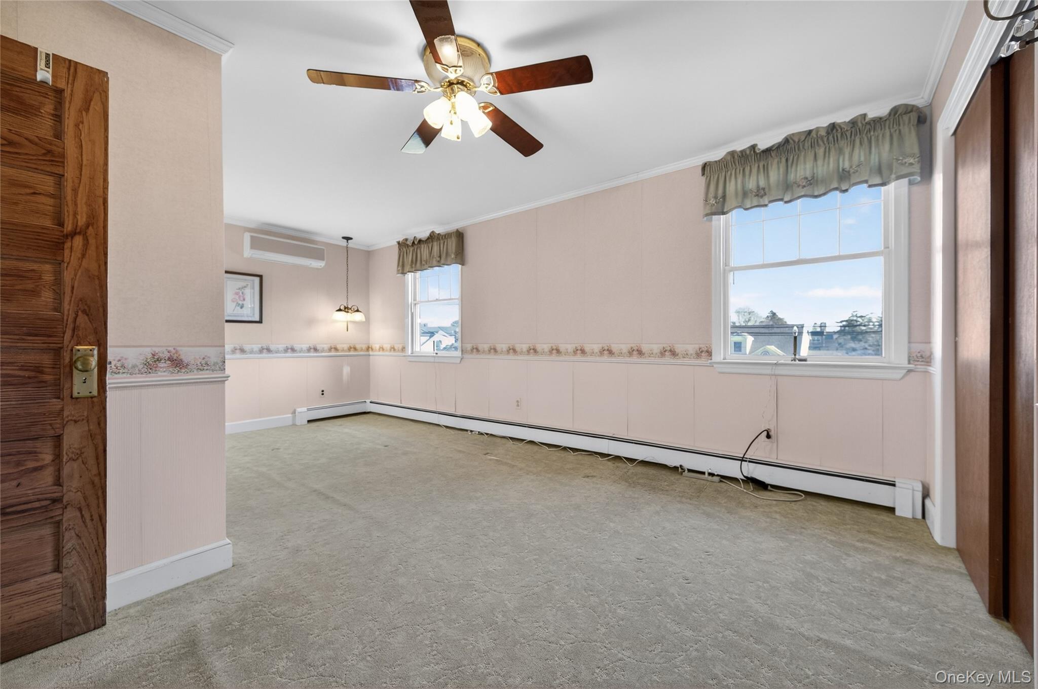 #17 photo, 104 Windsor Avenue, Rockville Centre , NY 11570