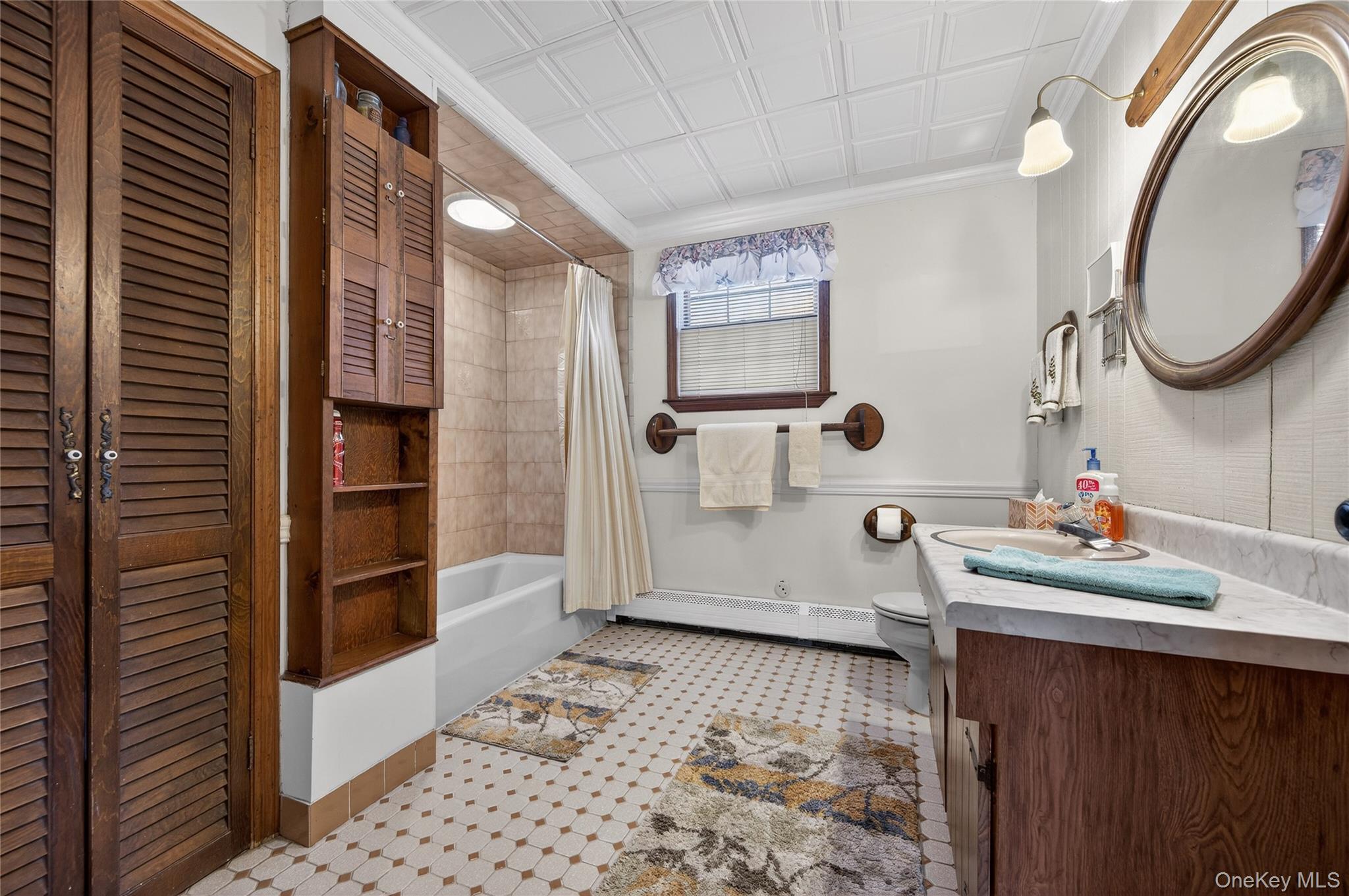 #20 photo, 104 Windsor Avenue, Rockville Centre , NY 11570