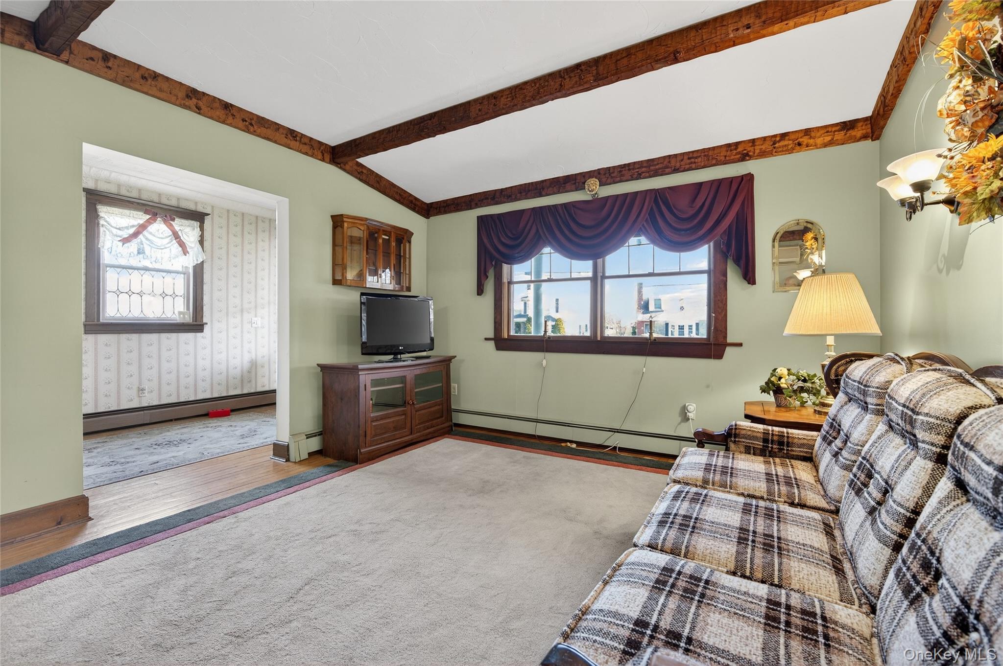 #9 photo, 104 Windsor Avenue, Rockville Centre , NY 11570