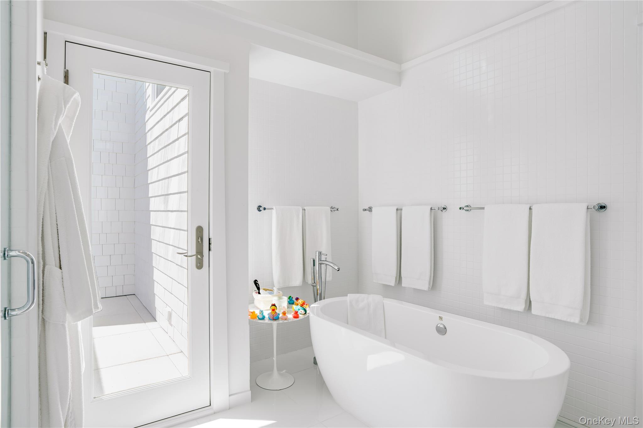 #18 photo, 64 W End Road, East Hampton , NY 11937