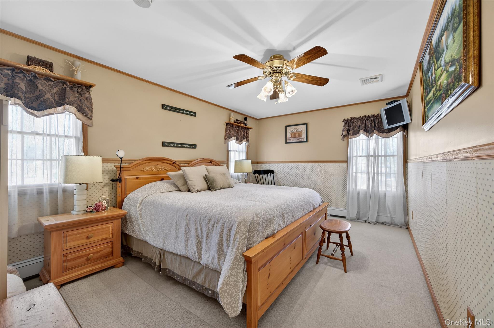 #19 photo, 350 Pin Oak Lane, वेस्टबरी Westbury , NY 11590