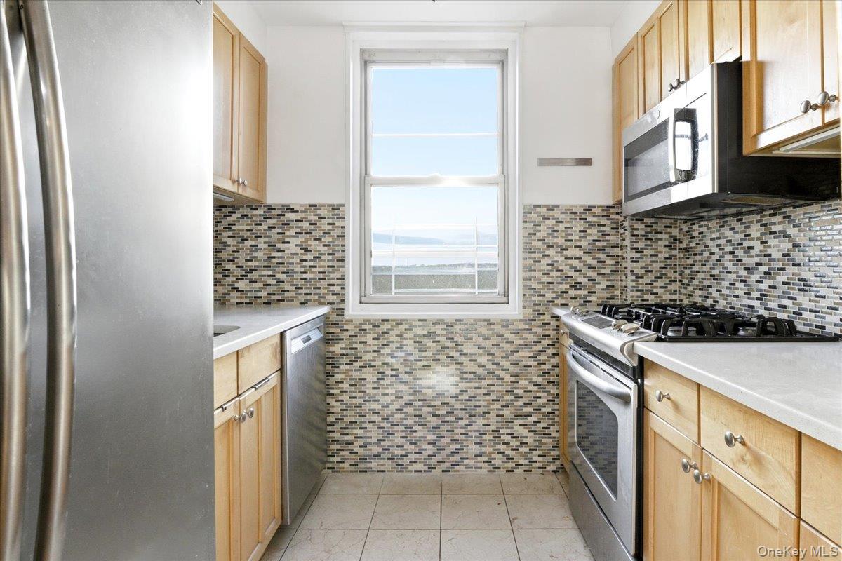 #3 photo, 118-17 Union Tpke, Forest Hills , NY 11375