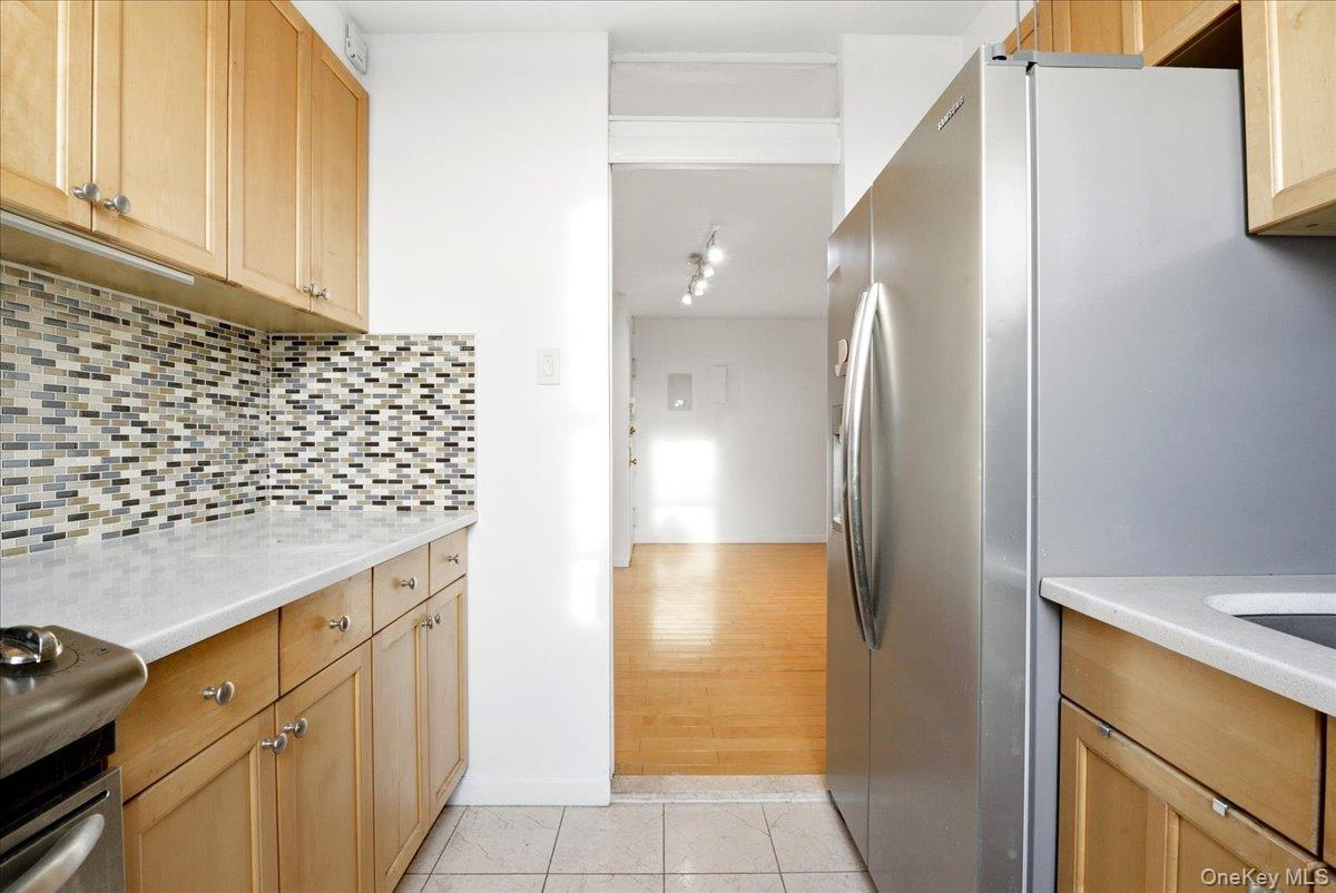 #5 photo, 118-17 Union Tpke, Forest Hills , NY 11375