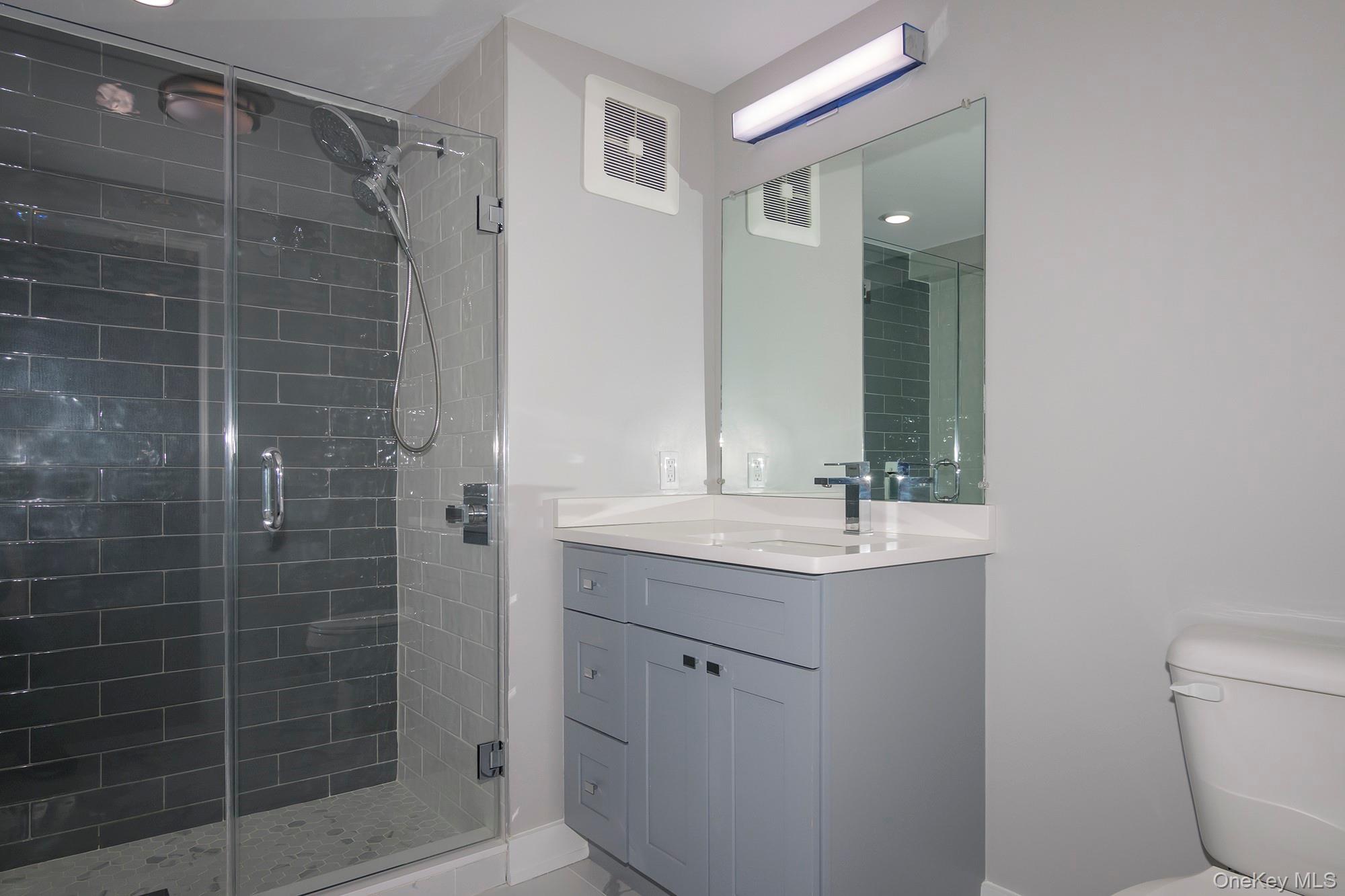 #14 photo, 75 Circle Drive, 东长岛 Central Islip , NY 11722