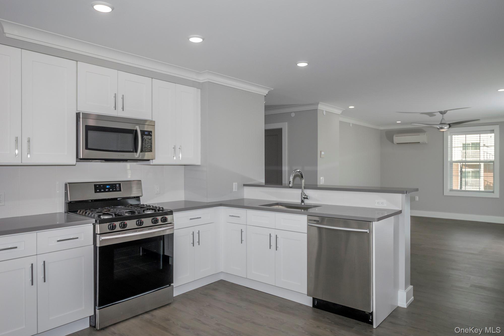 #5 photo, 75 Circle Drive, 东长岛 Central Islip , NY 11722