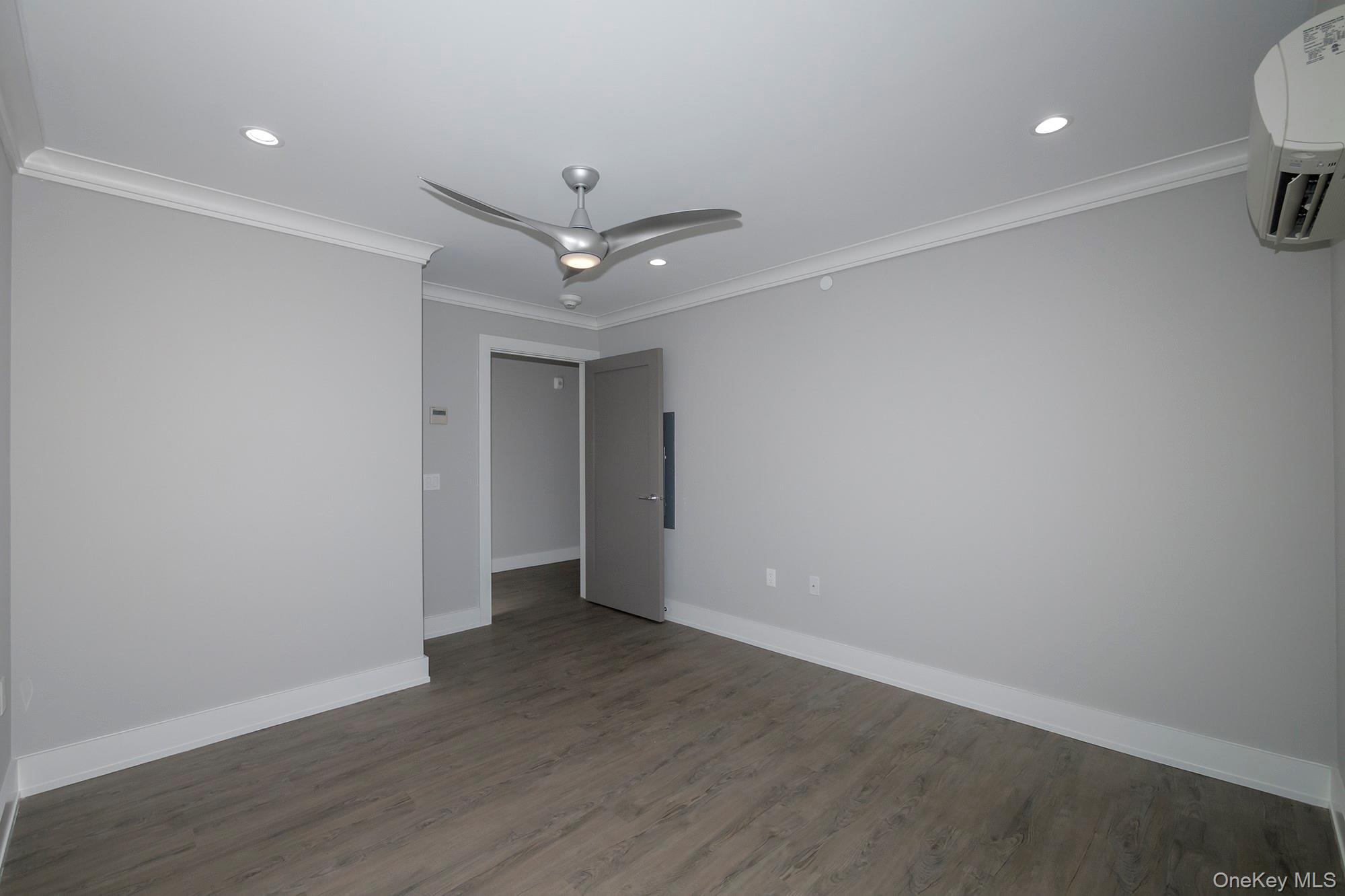 #8 photo, 75 Circle Drive, 东长岛 Central Islip , NY 11722