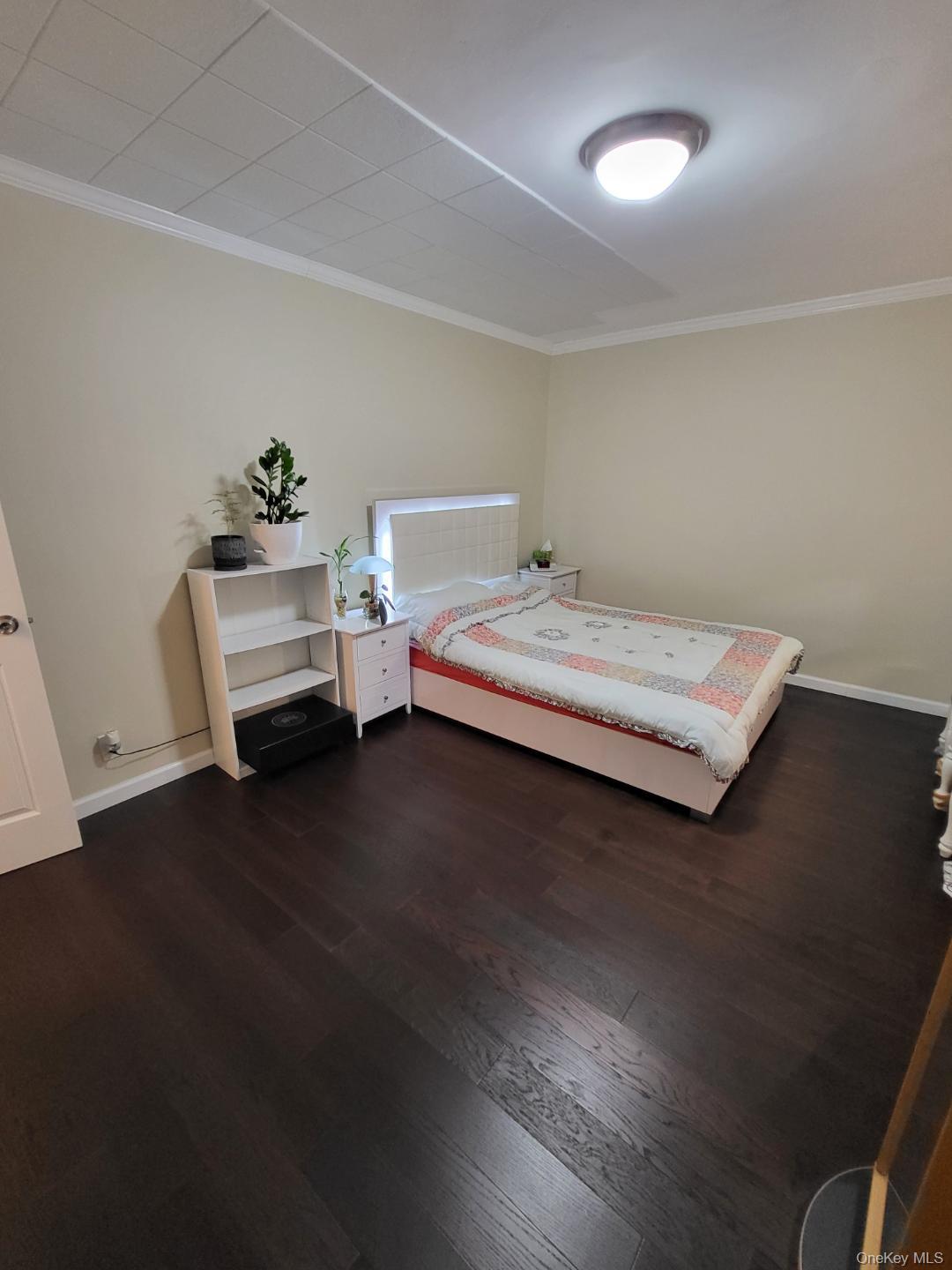 #6 photo, 17-52 166th, Whitestone , NY 11357