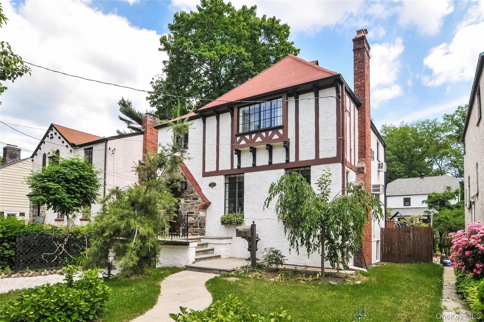 #2 photo, 19 Fairway Street, 뉴욕주 Mount Vernon , NY 10552