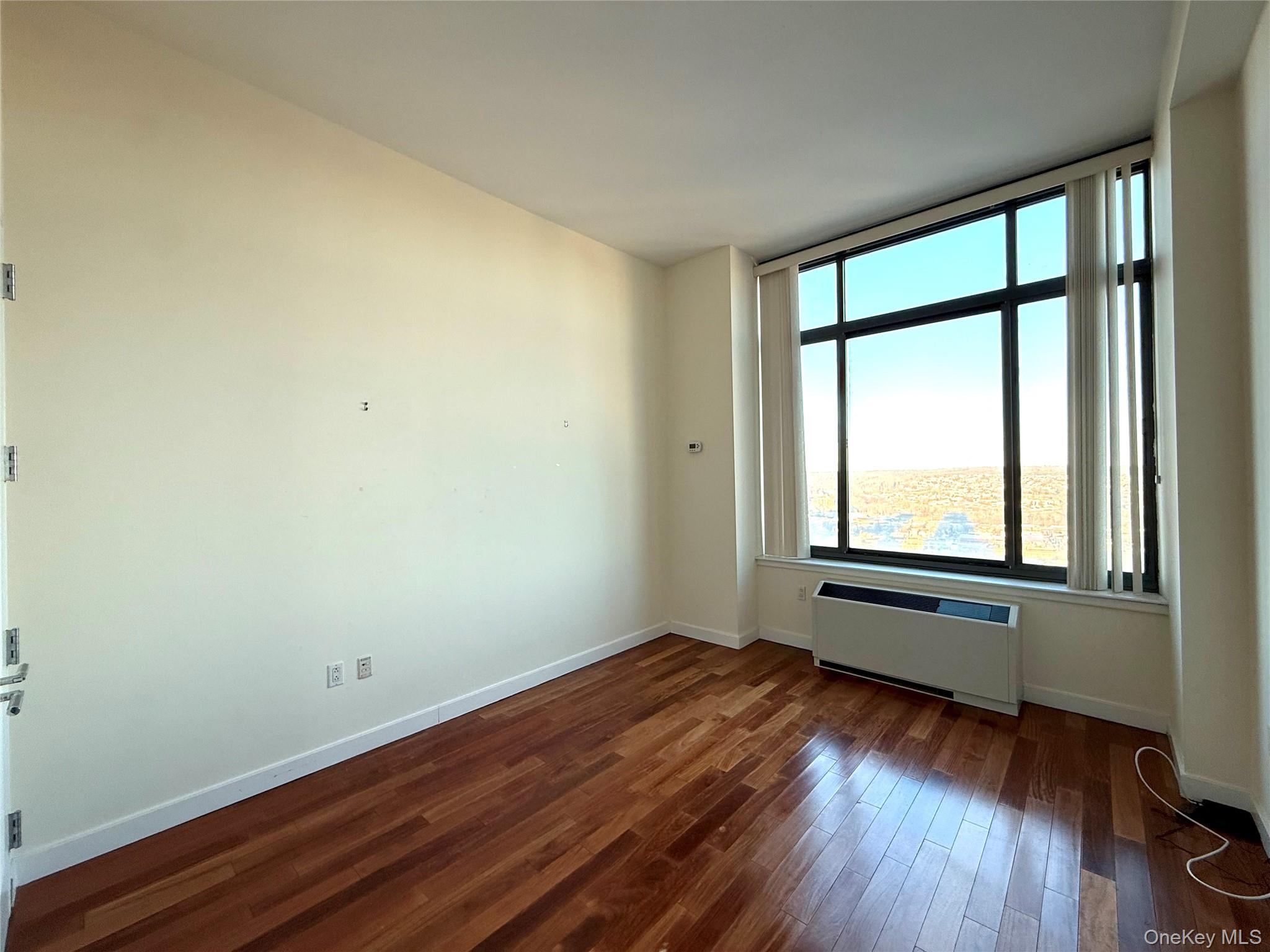 #13 photo, 10 City Place, White Plains , NY 10601