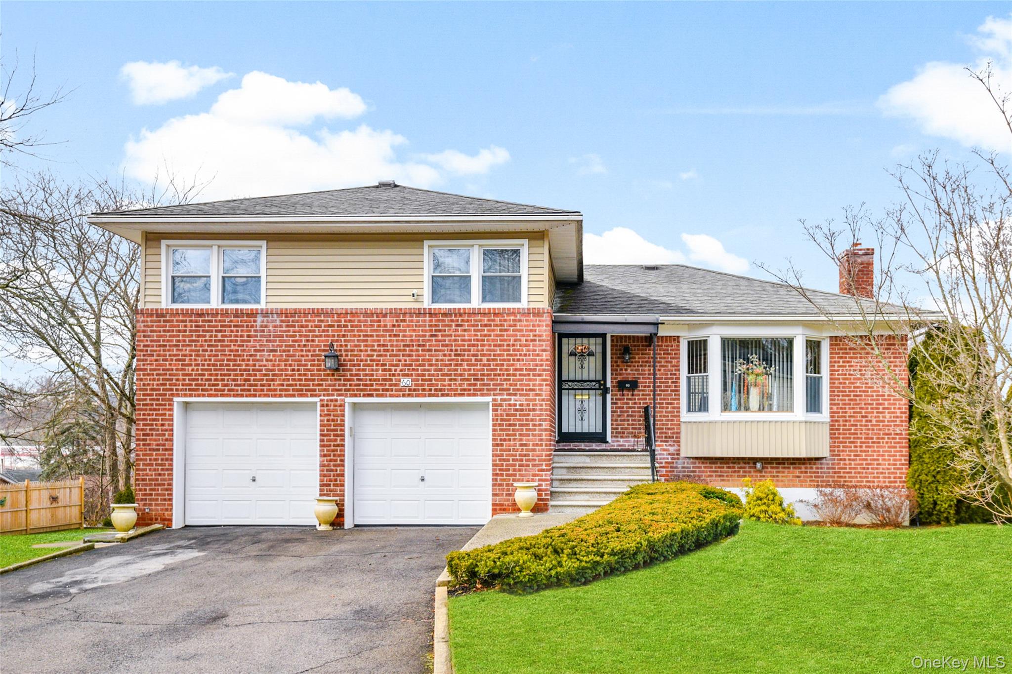 #2 photo, 60 E Fort Hill Road, Yonkers , NY 10710