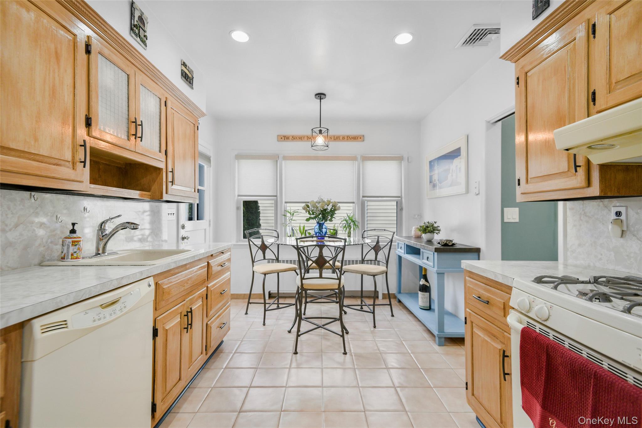 #8 photo, 60 E Fort Hill Road, Yonkers , NY 10710