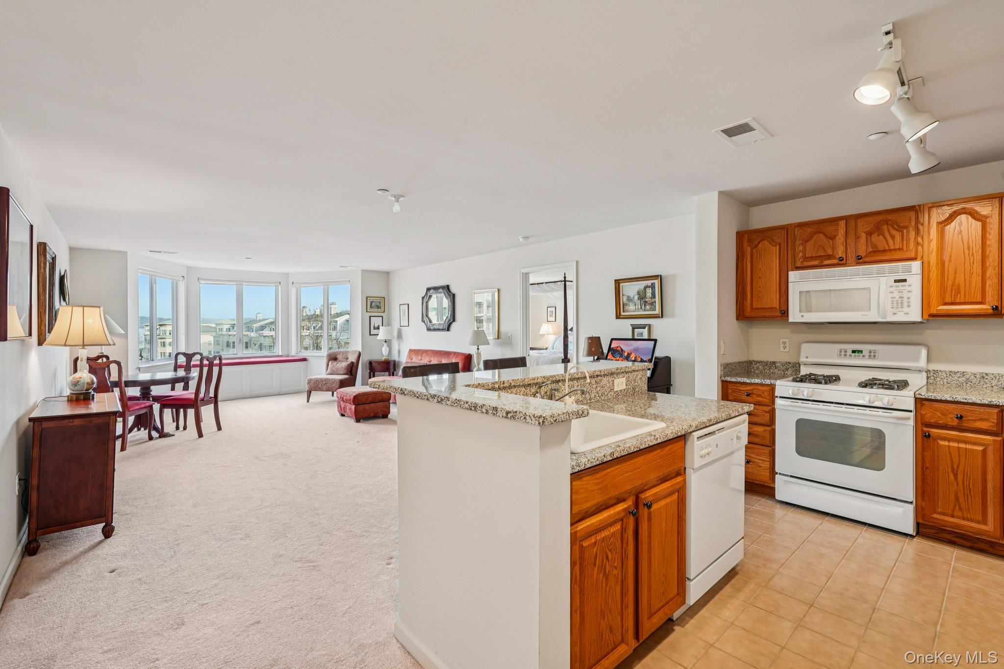 #13 photo, 1316 Round Pointe Drive, Haverstraw , NY 10927