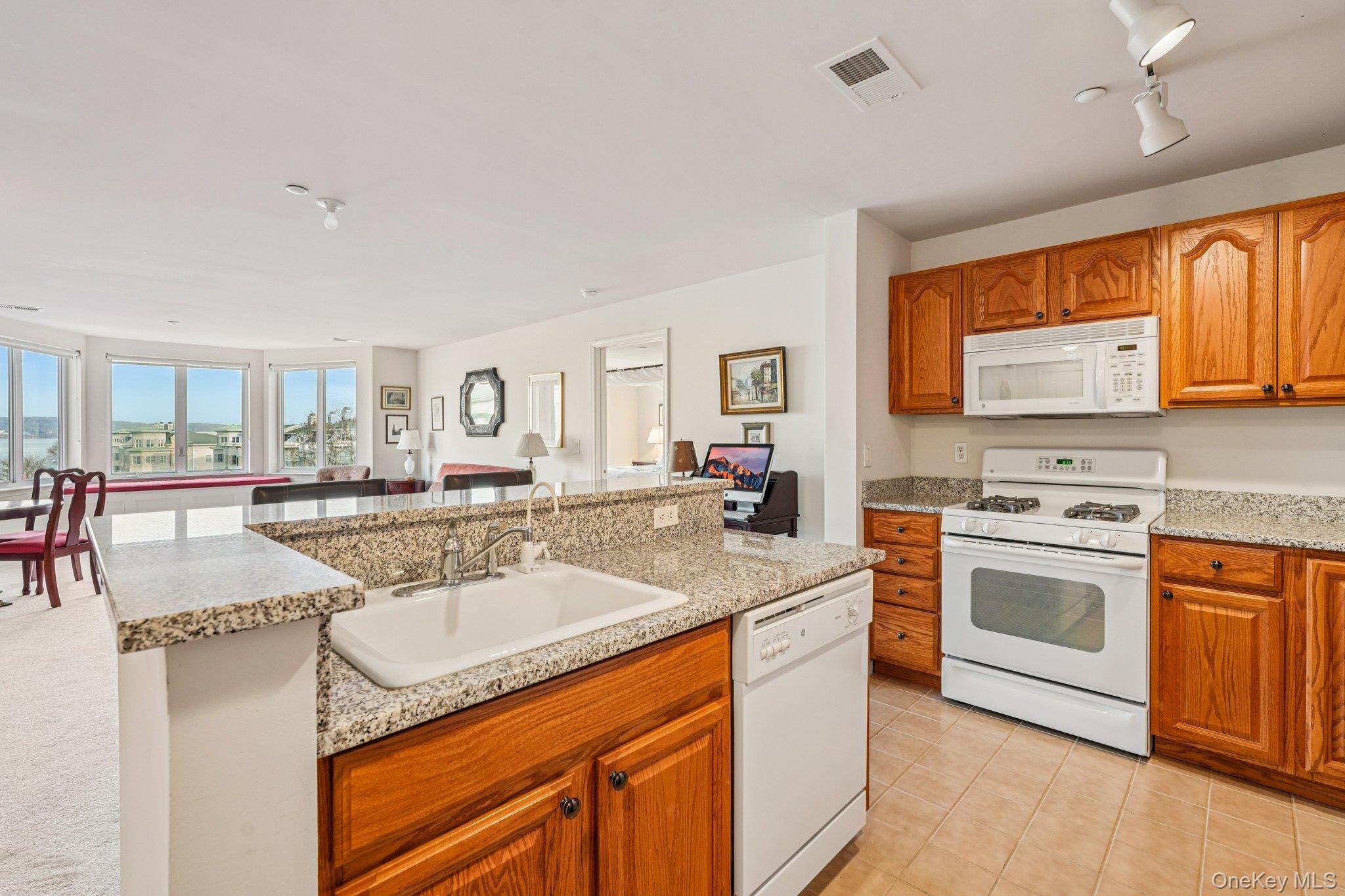 #14 photo, 1316 Round Pointe Drive, Haverstraw , NY 10927