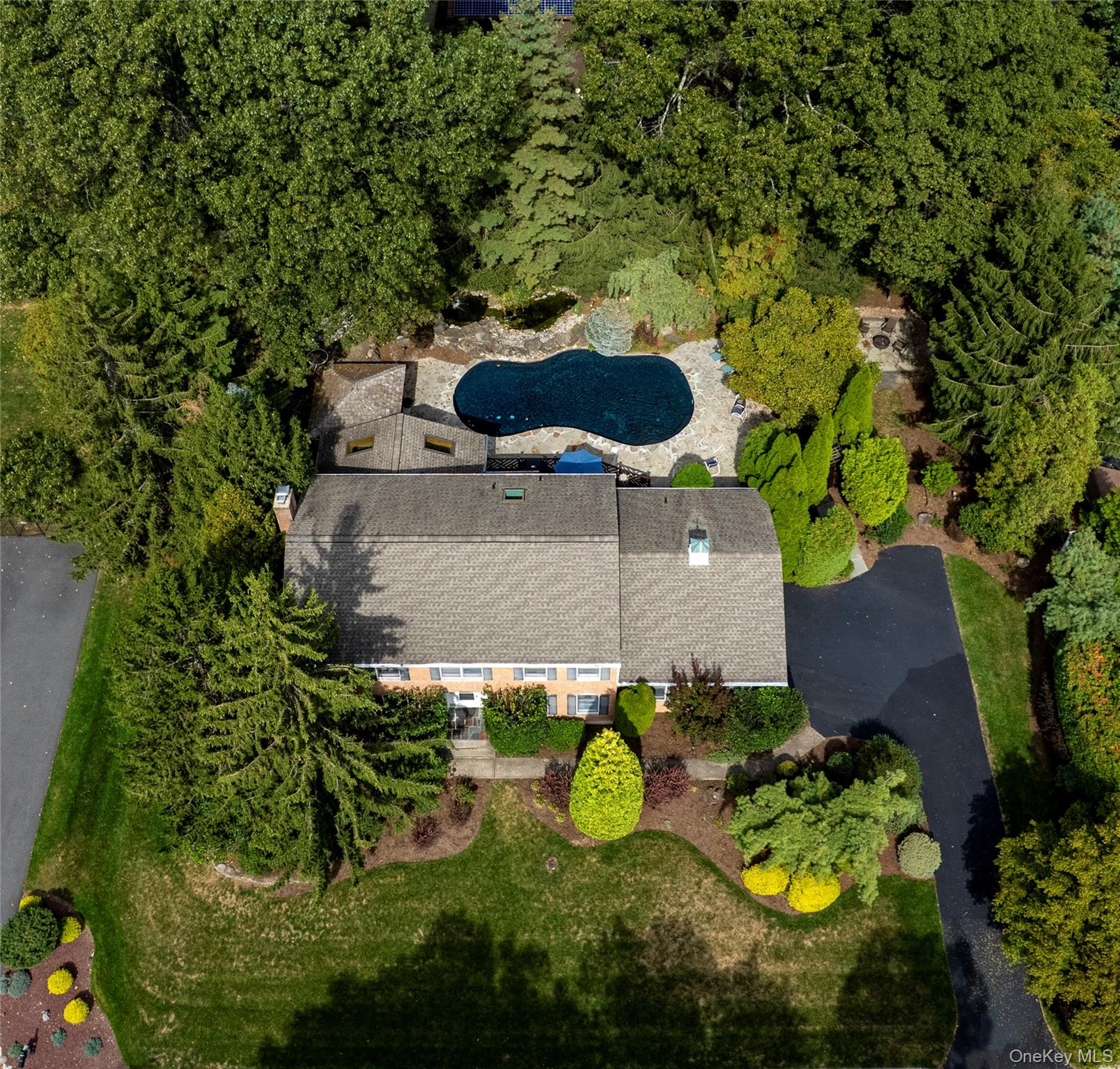 #2 photo, 163 W Park Avenue, Pearl River , NY 10965