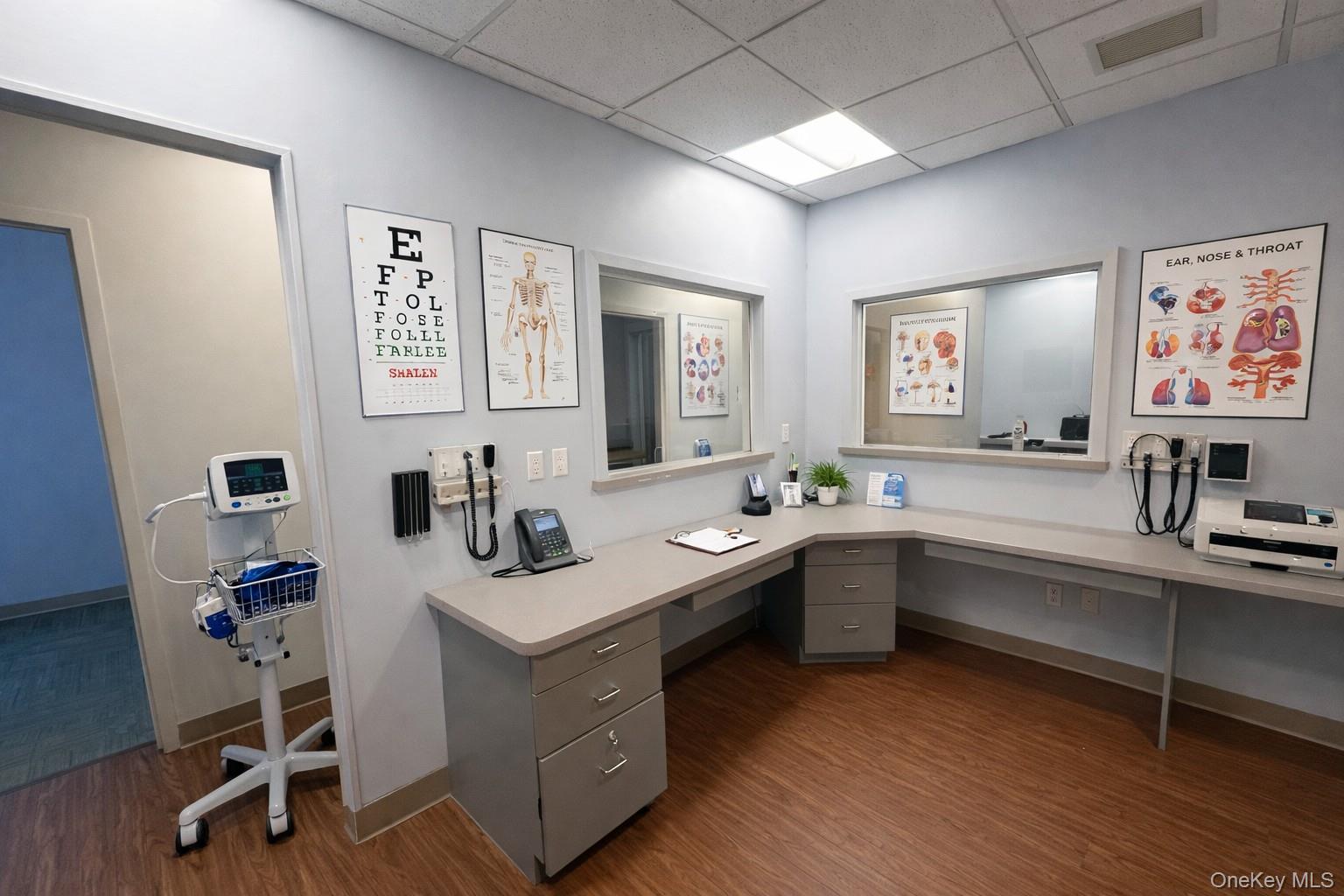 #2 photo, 20 Beacon Hill Drive, Yonkers , NY 10522