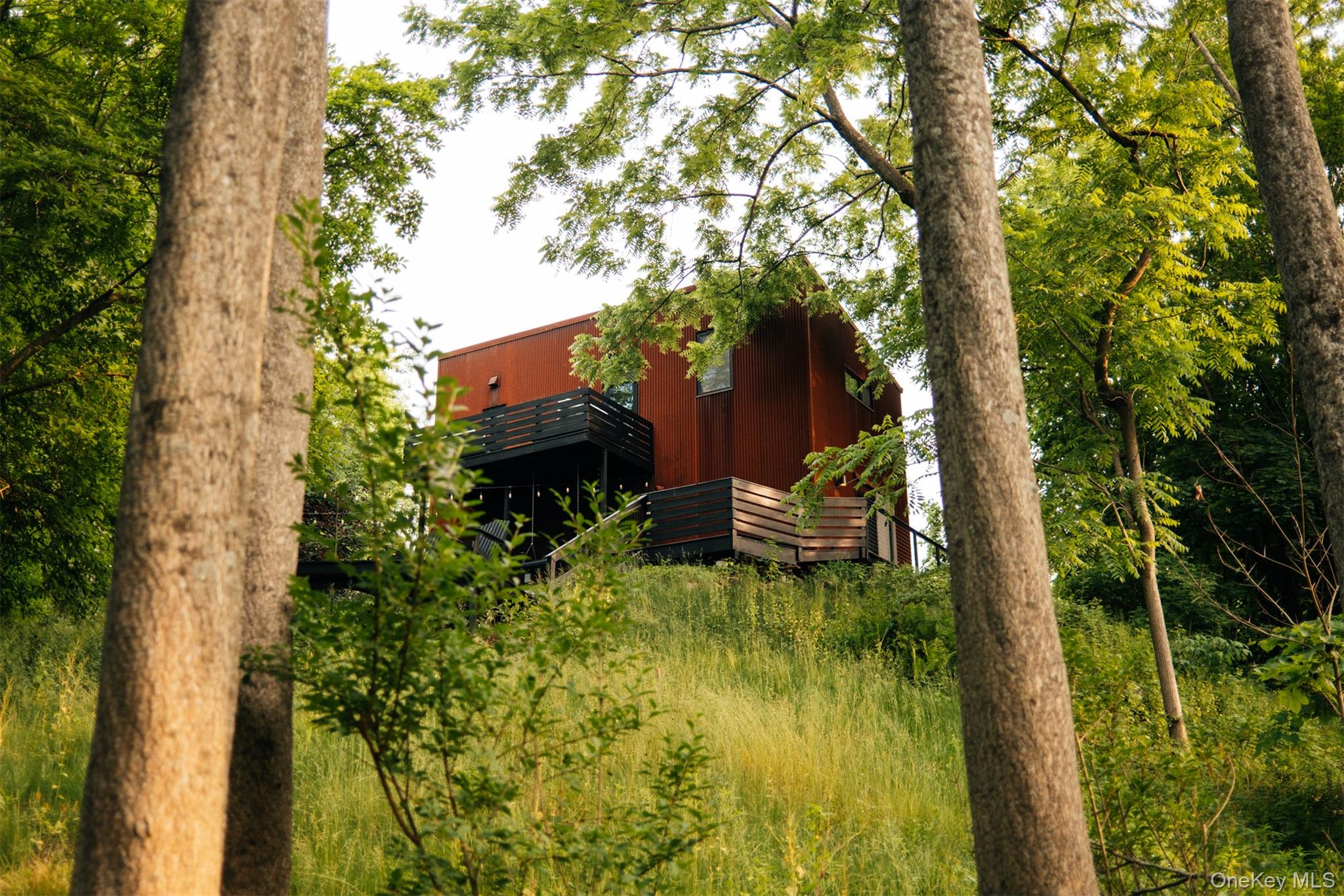 #1 photo, 402 Washington Street, Hudson , NY 12534