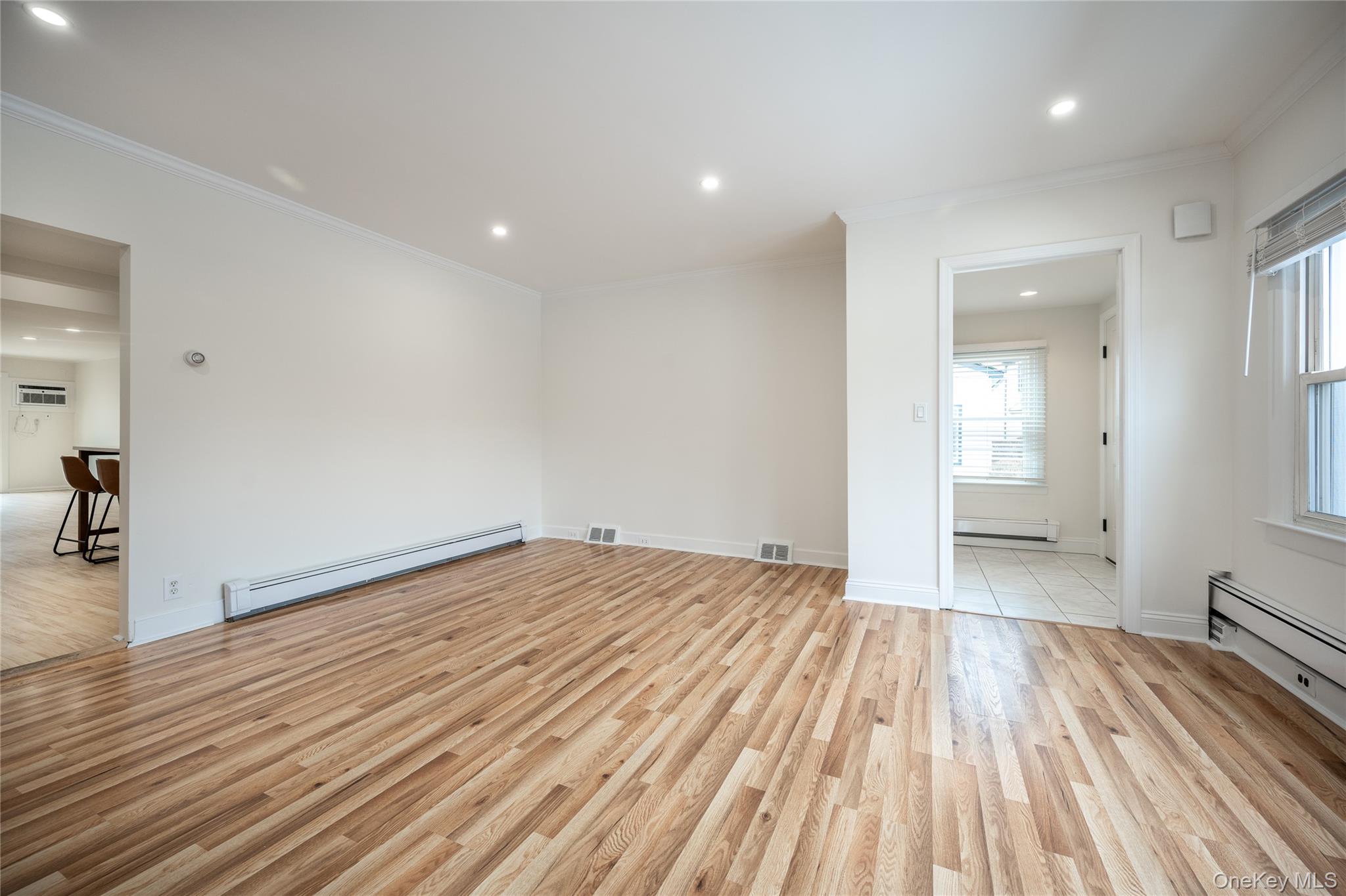 #10 photo, 14 Deane Place, Larchmont , NY 10538